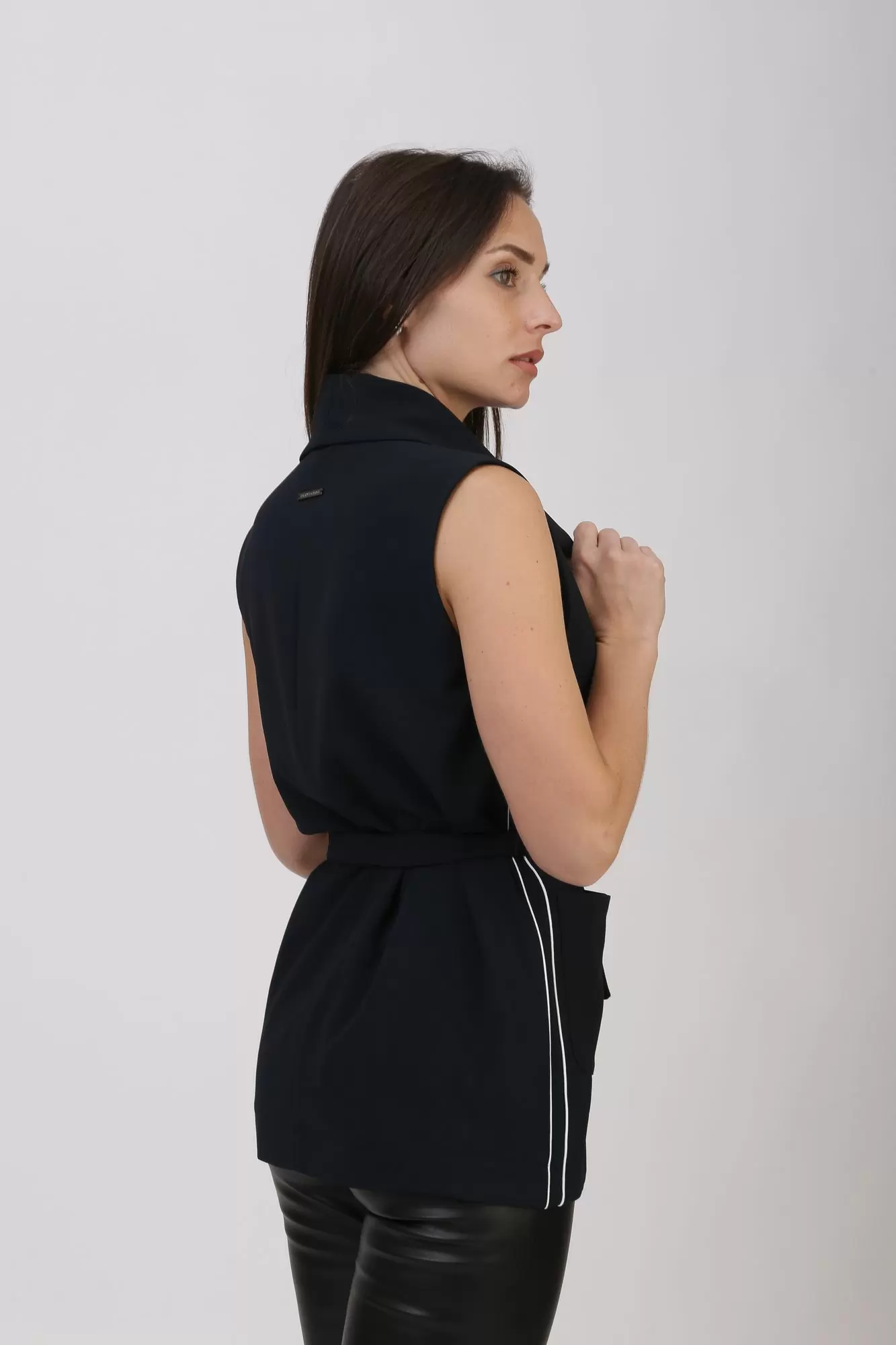 3ZYQ18_YNAZZ жилет armani exchange 