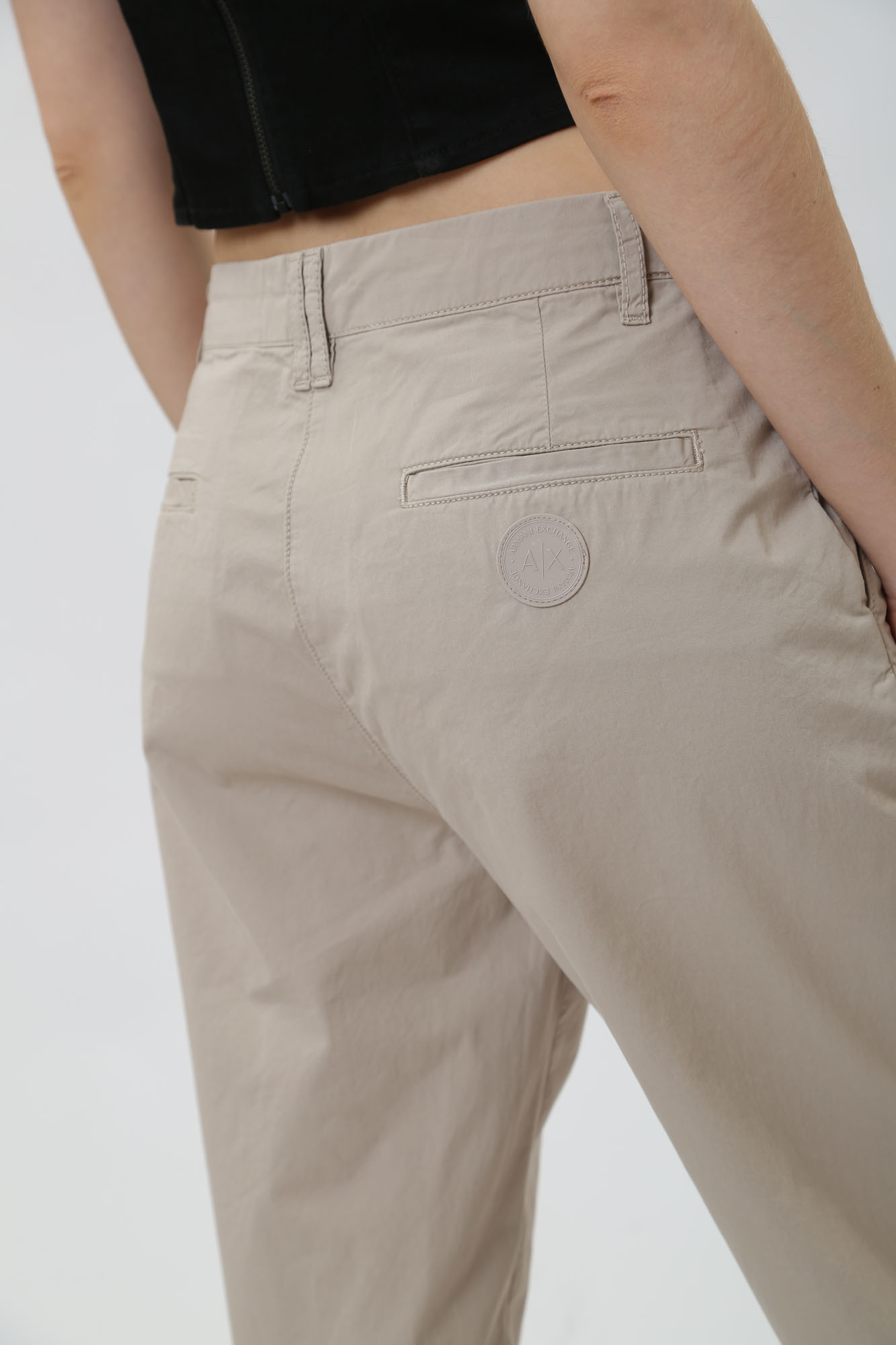 8NYP69_YNWRZ брюки чиносы armani exchange