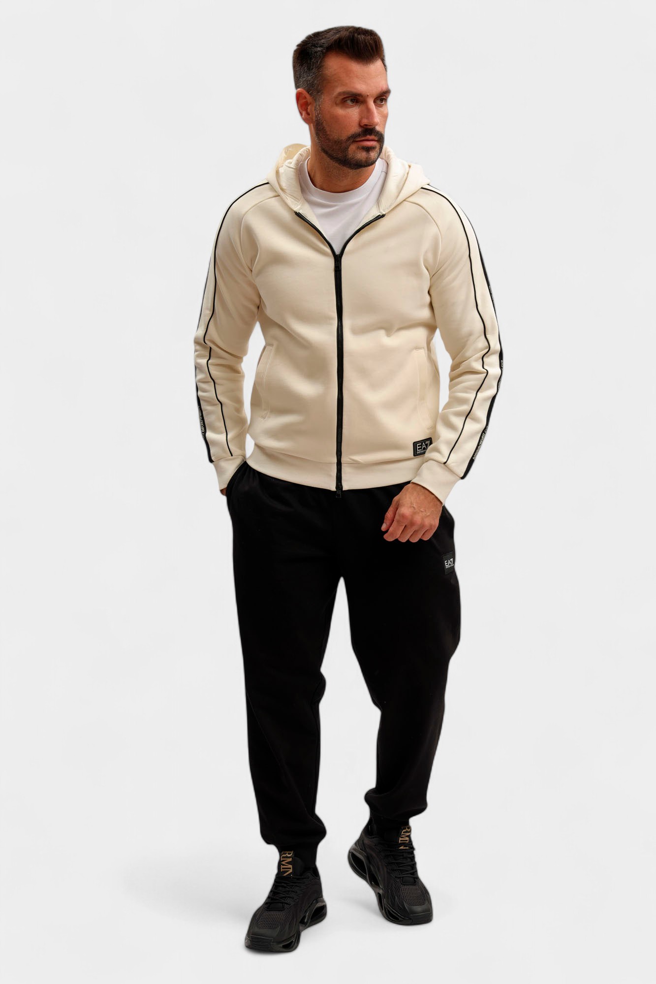 7M000973_AF10377 Толстовка EA7 Молочный