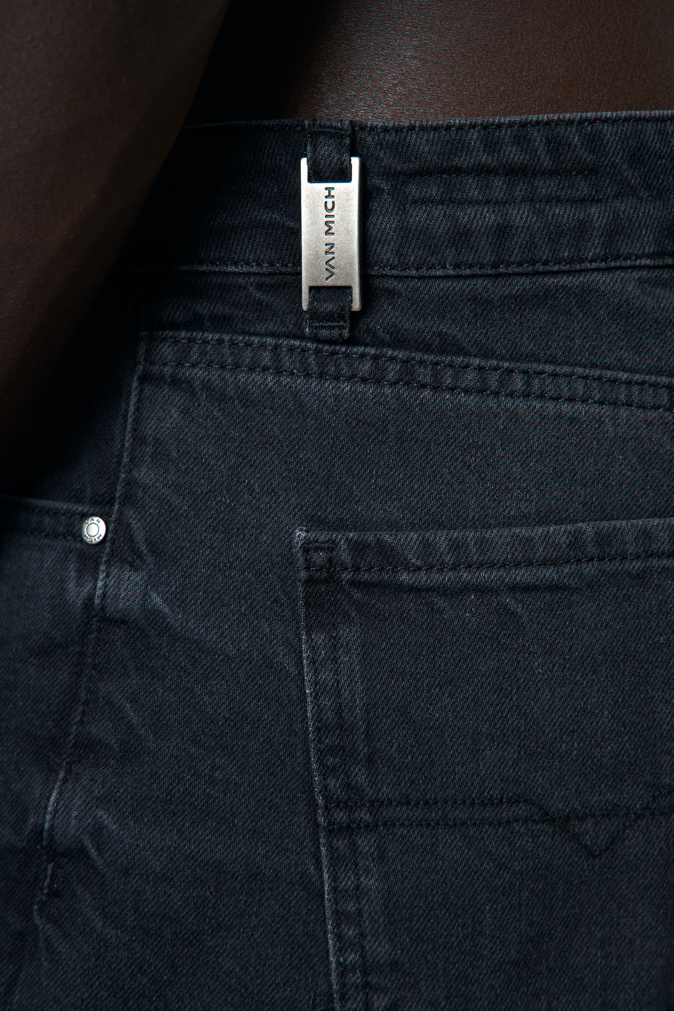 VM-OMA-33-440 Шорты джинсовые Van Mich Черный