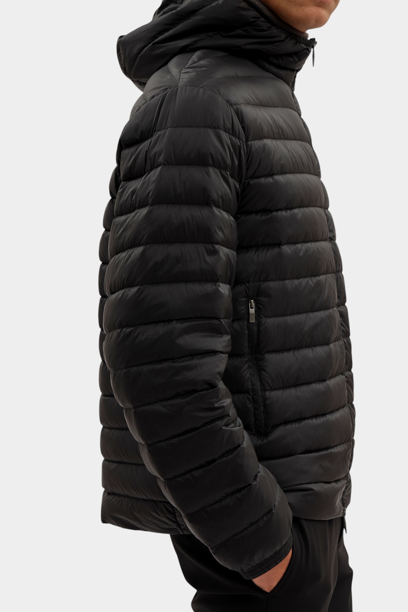 XM001577_AF16927 Куртка Armani Exchange Черный