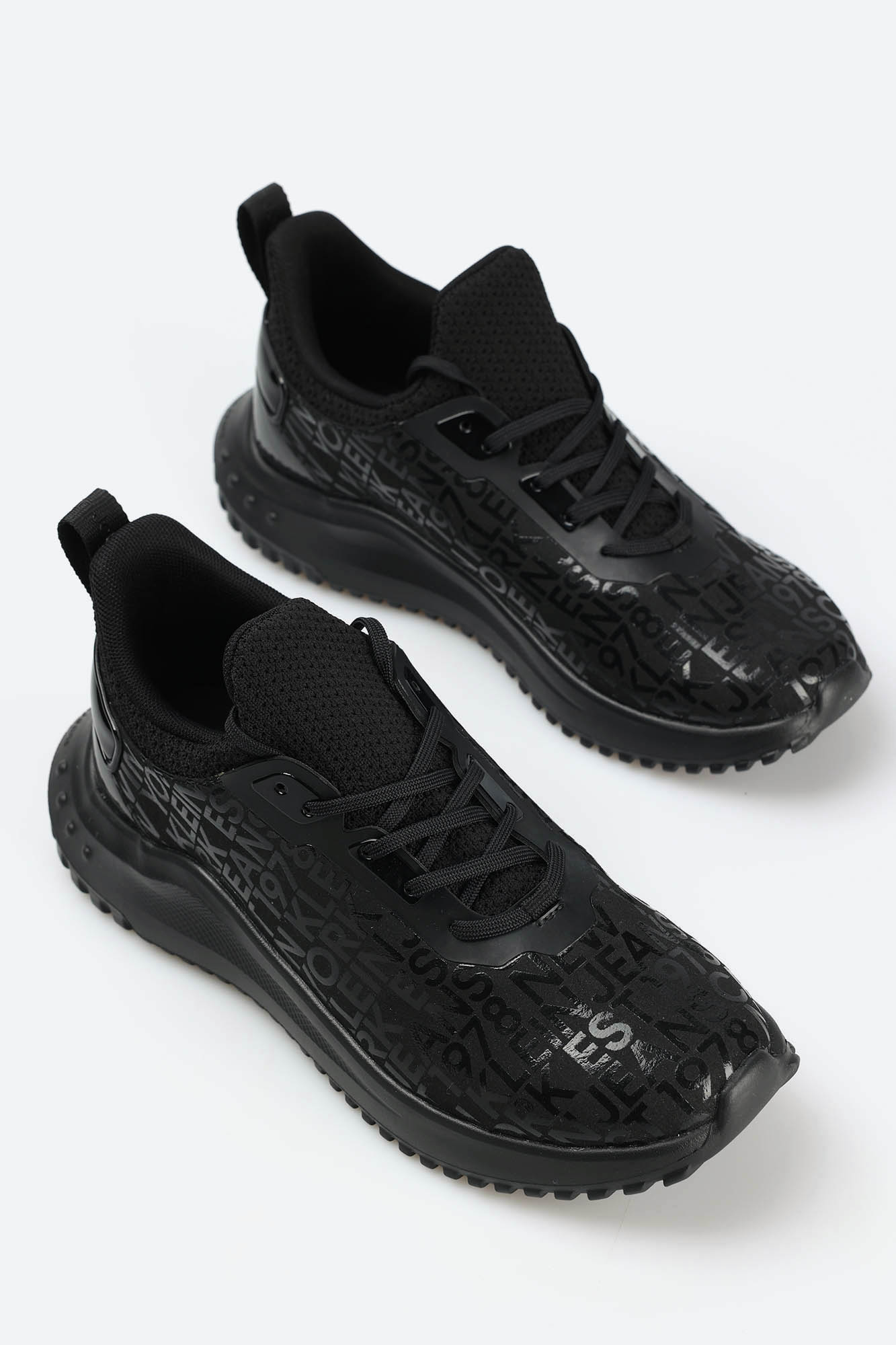 YW0YW01441 Кроссовки Calvin Klein Jeans Черный