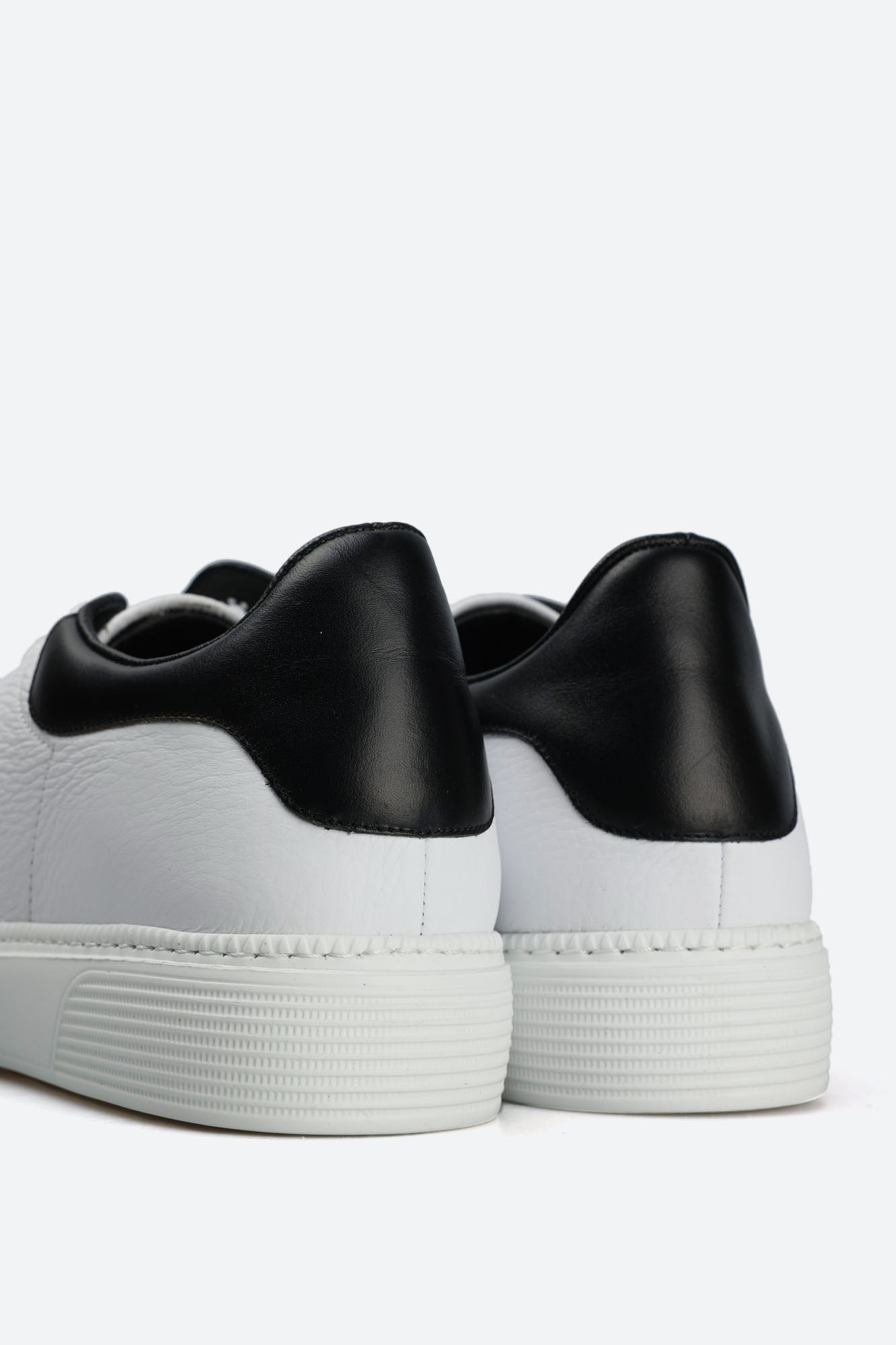 15-100A202 Кеды Marc Cony Белый