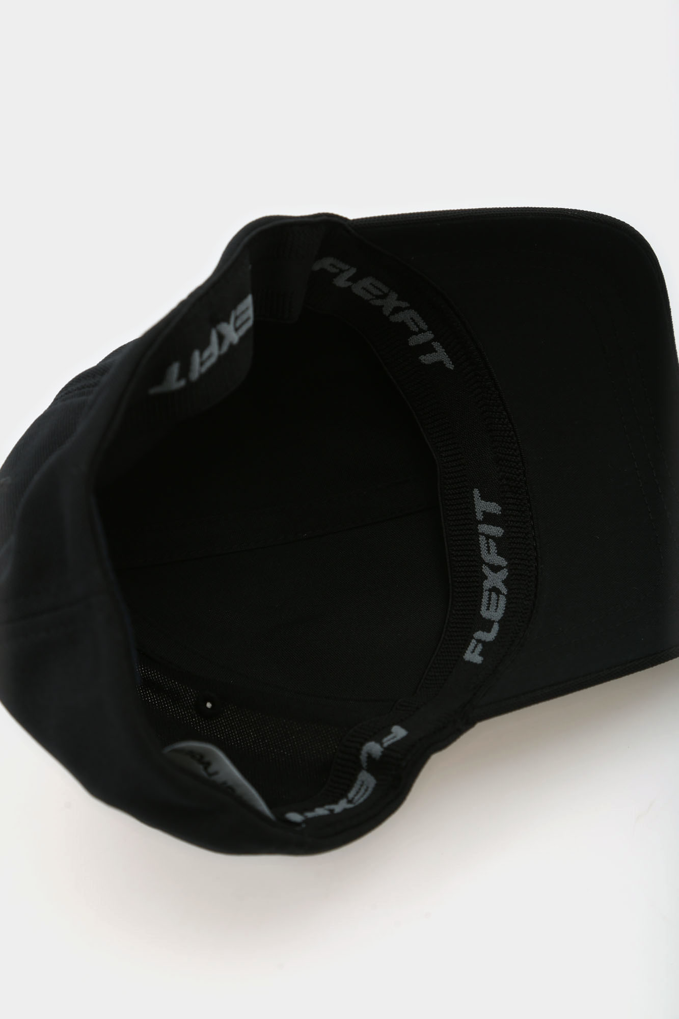 500118_805710 Кепка Karl Lagerfeld Черный