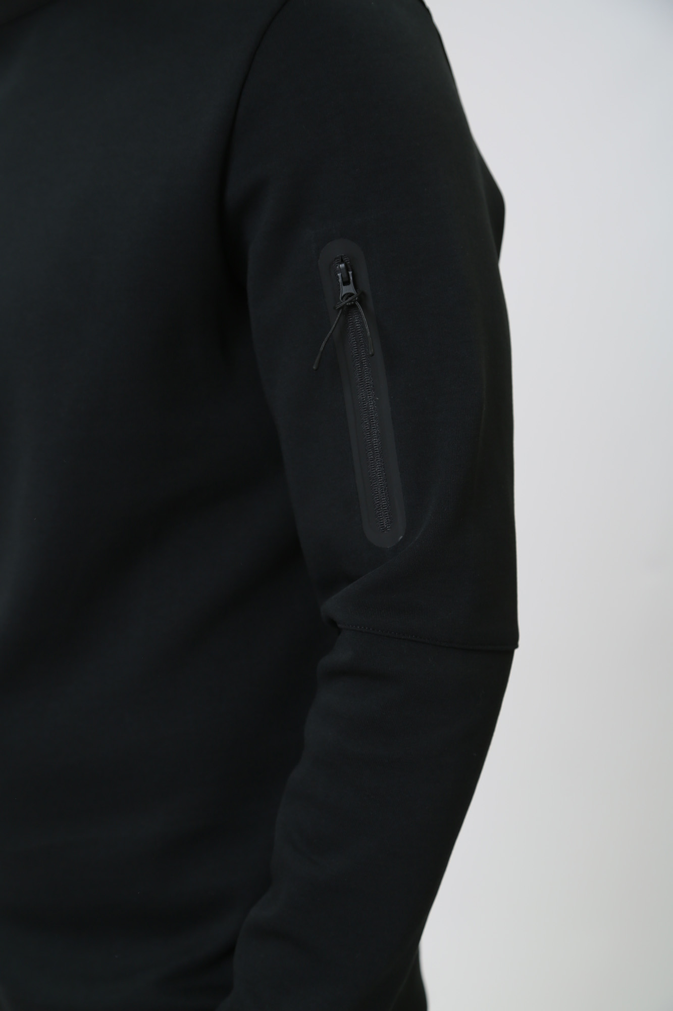 30036034_10015401 Свитшот Strellson Черный