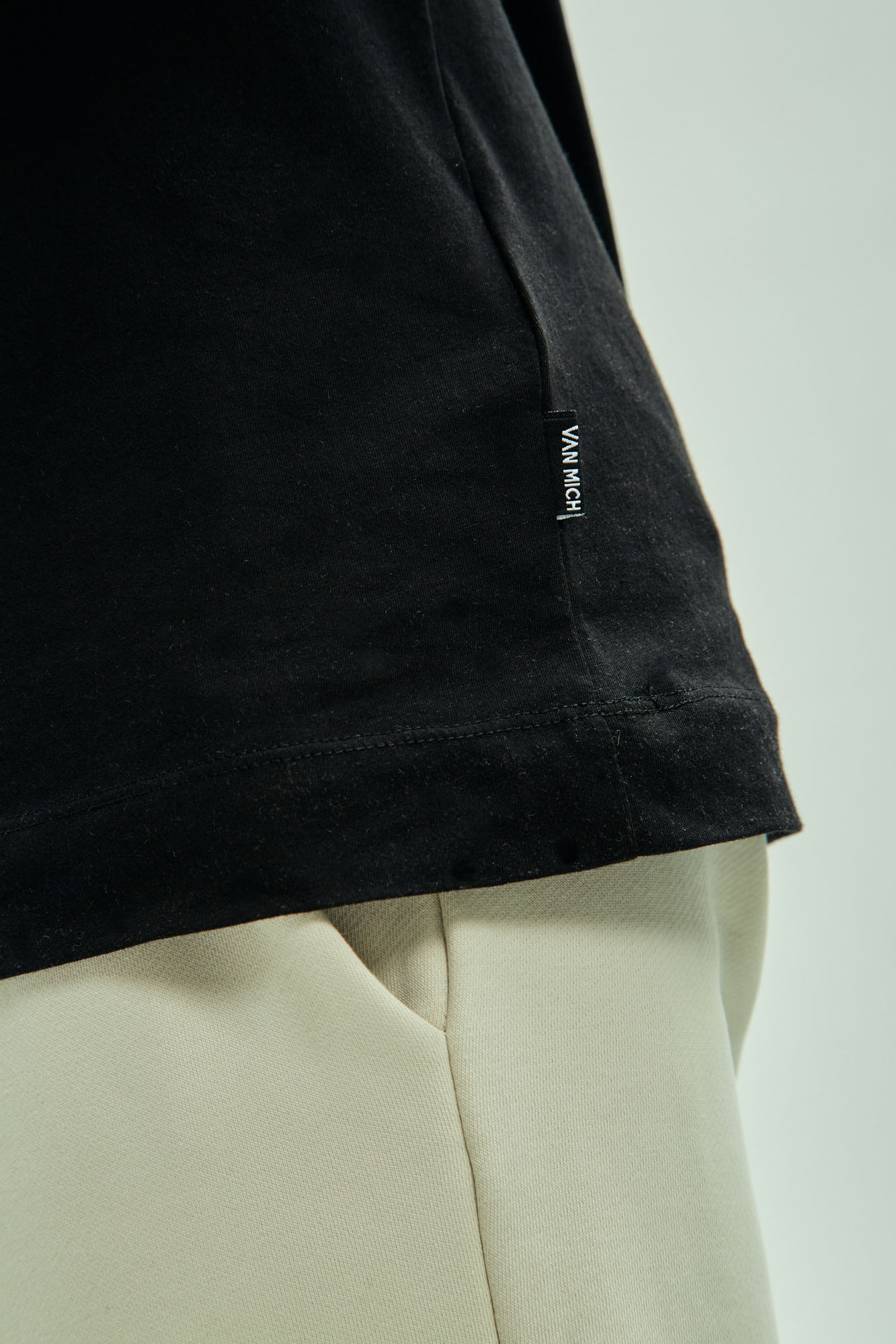 VM-ERK-22-057 Футболка Van Mich Черный