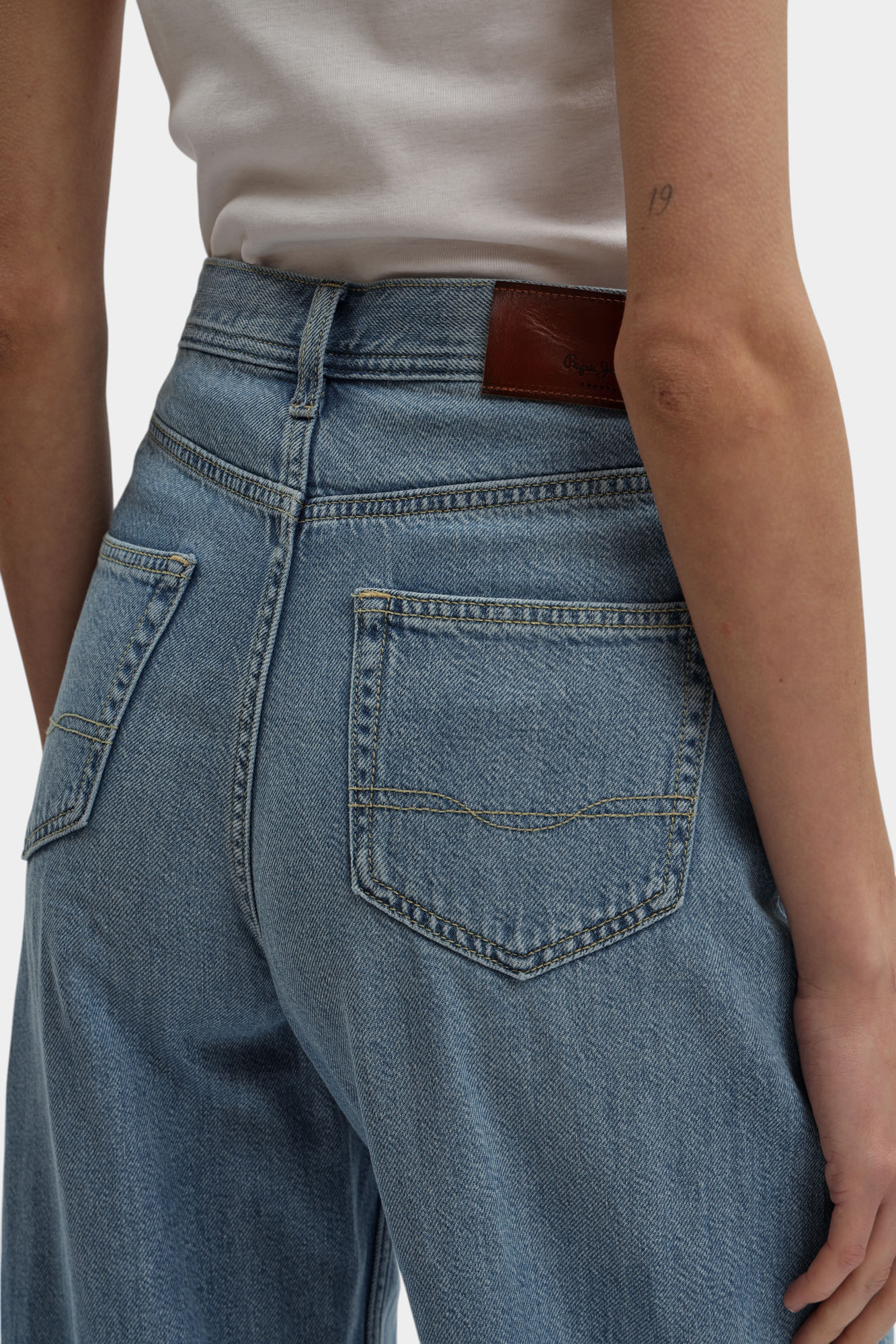 PL20473943A1 джинсы pepe jeans 