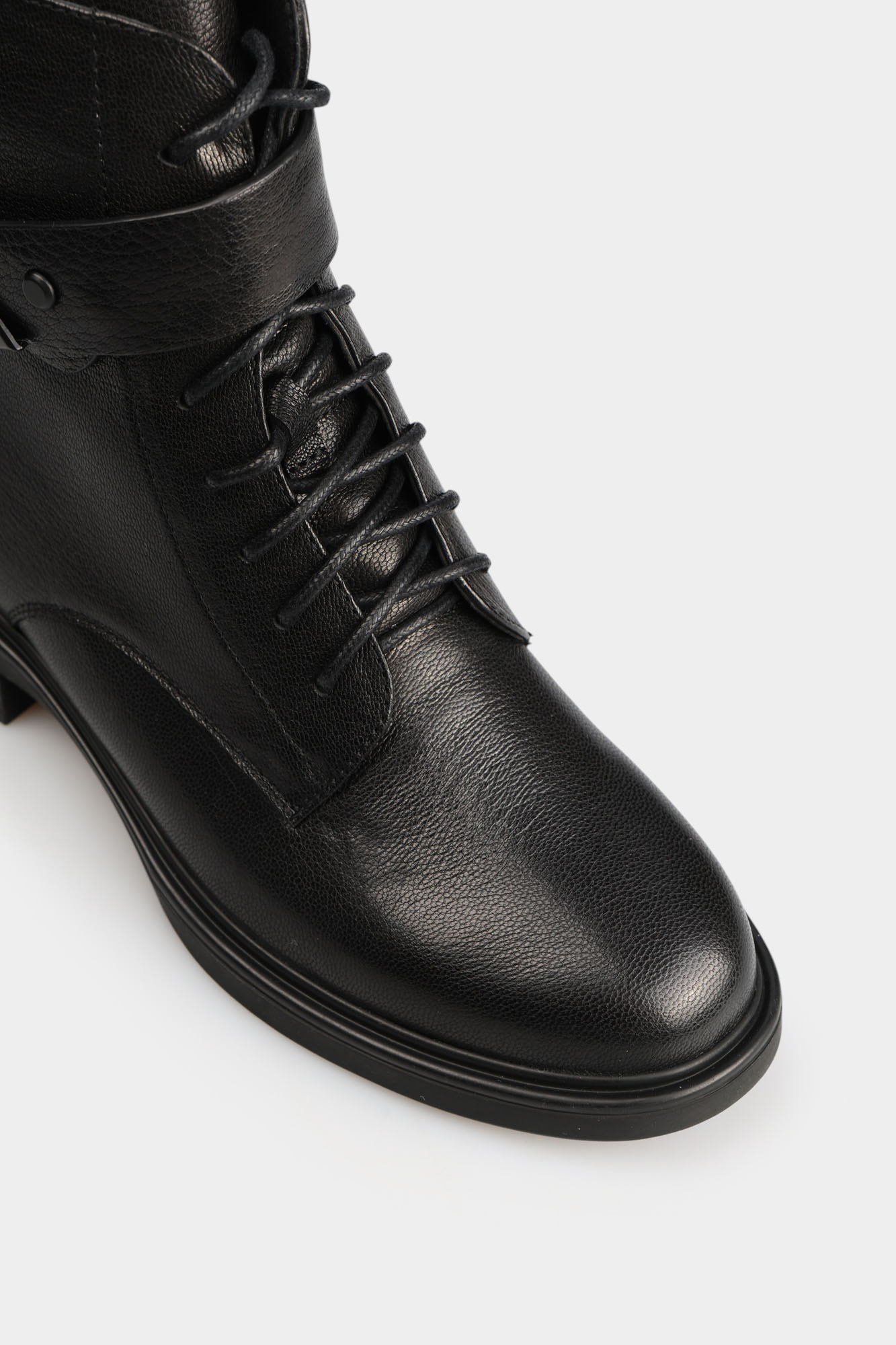 MCW019_02KB-BL Ботинки Marc Cony Черный