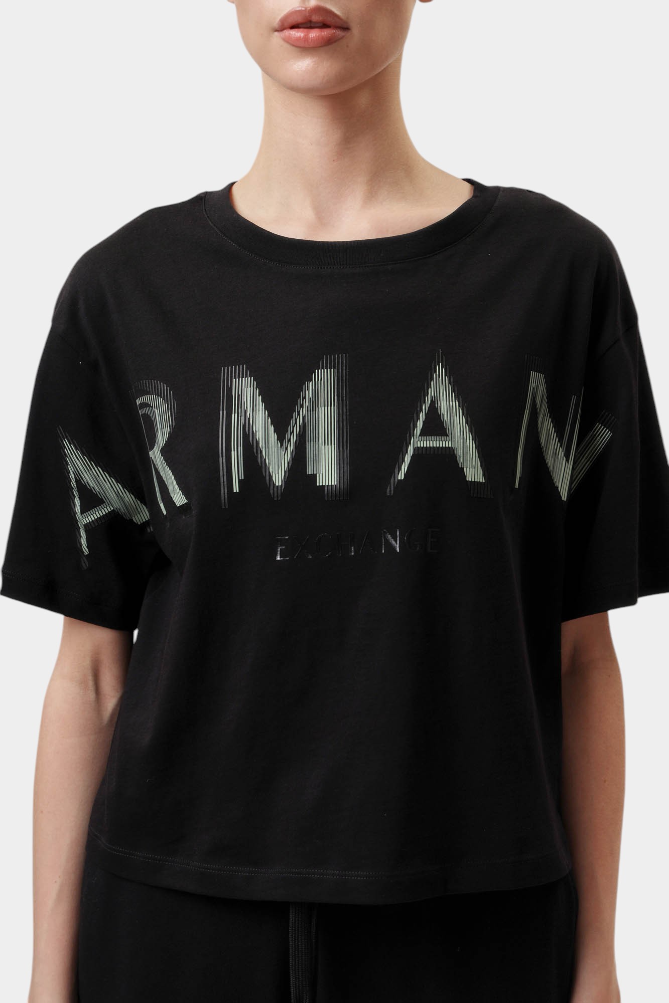 XW000520_AF10359 кроп-топ armani exchange 