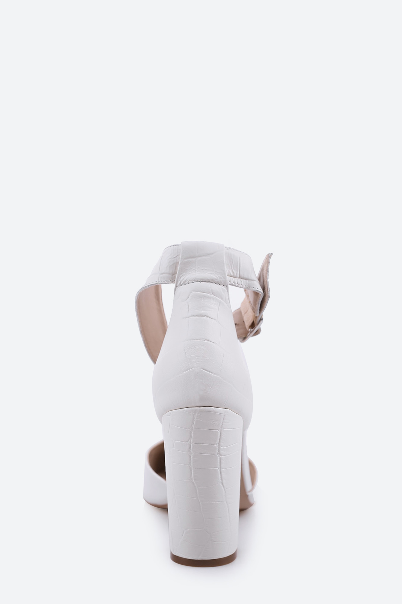 10525-497-578 Босоножки на каблуке Marc Cony Белый