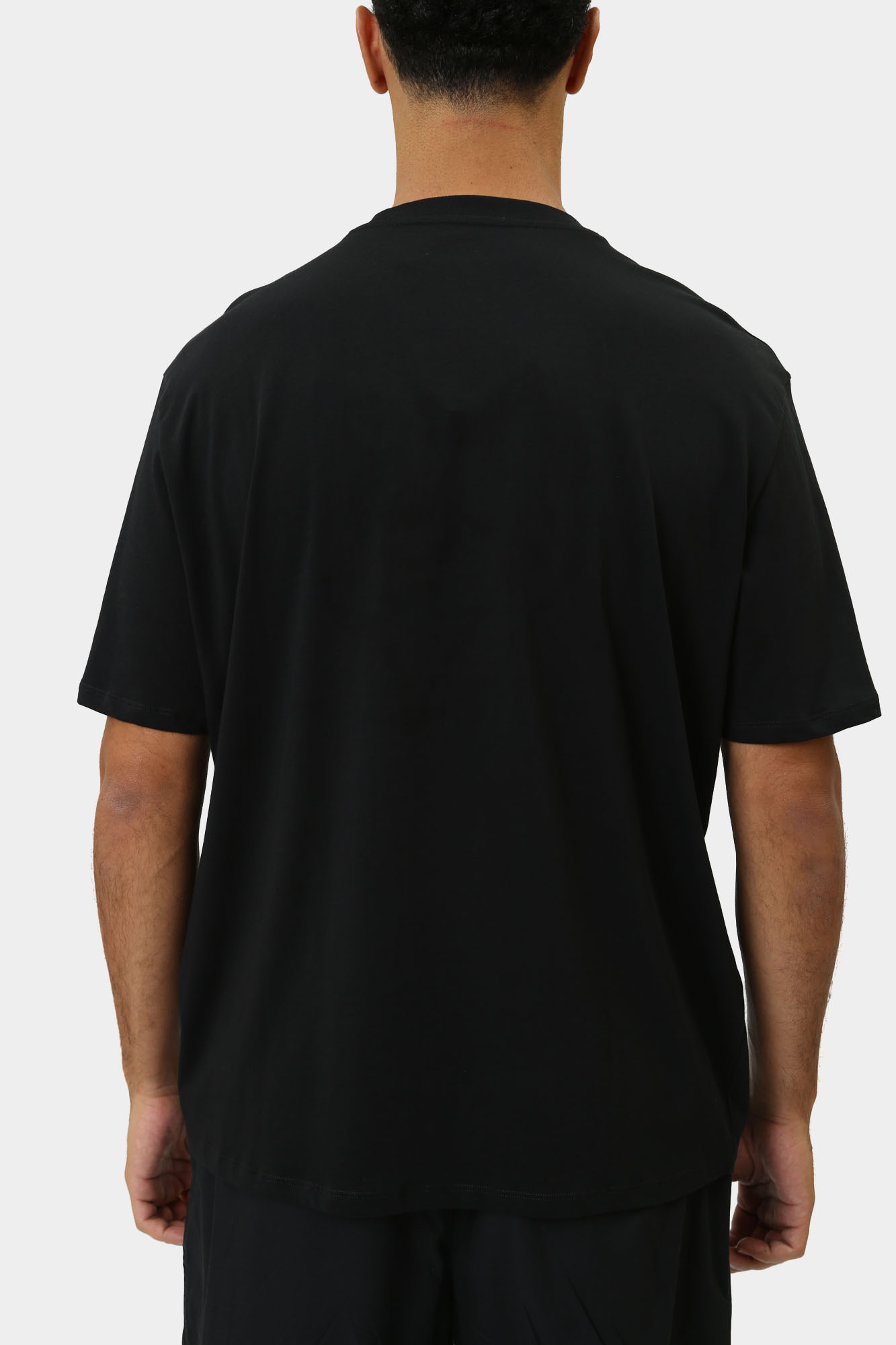 XM000044_AF10334_MC004 Футболка Armani Exchange Черный