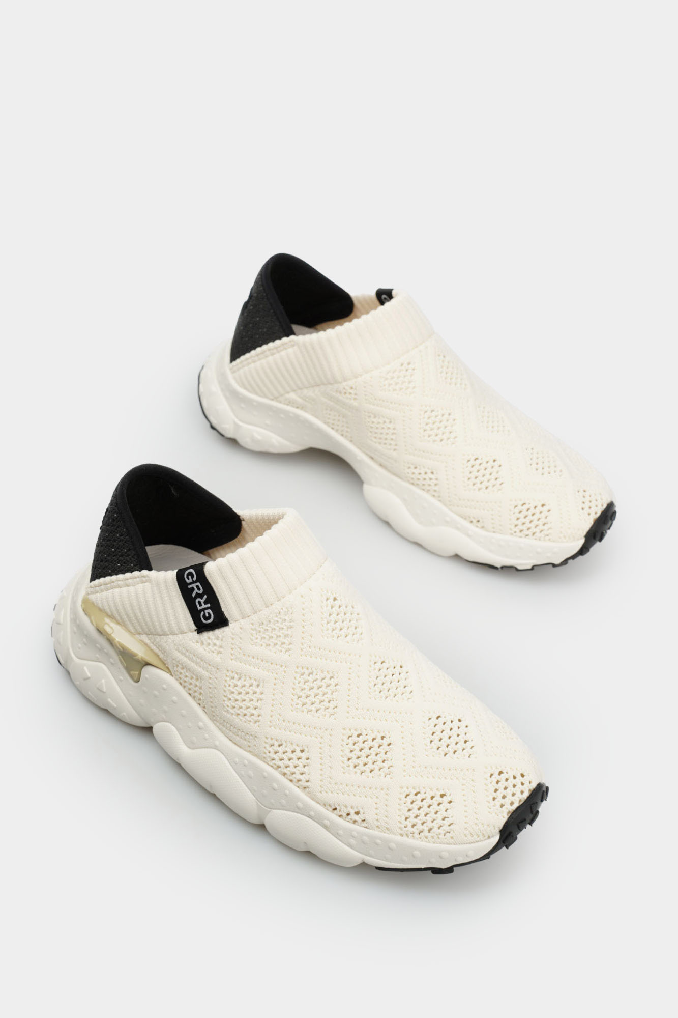 QS636-B204 Кроссовки Graciana Белый