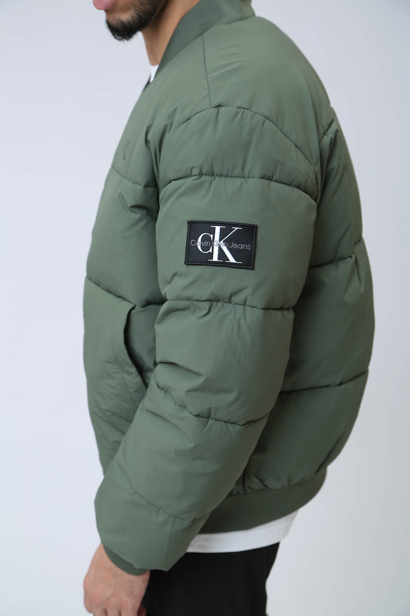 J30J324072 Бомбер Calvin Klein Jeans Зеленый