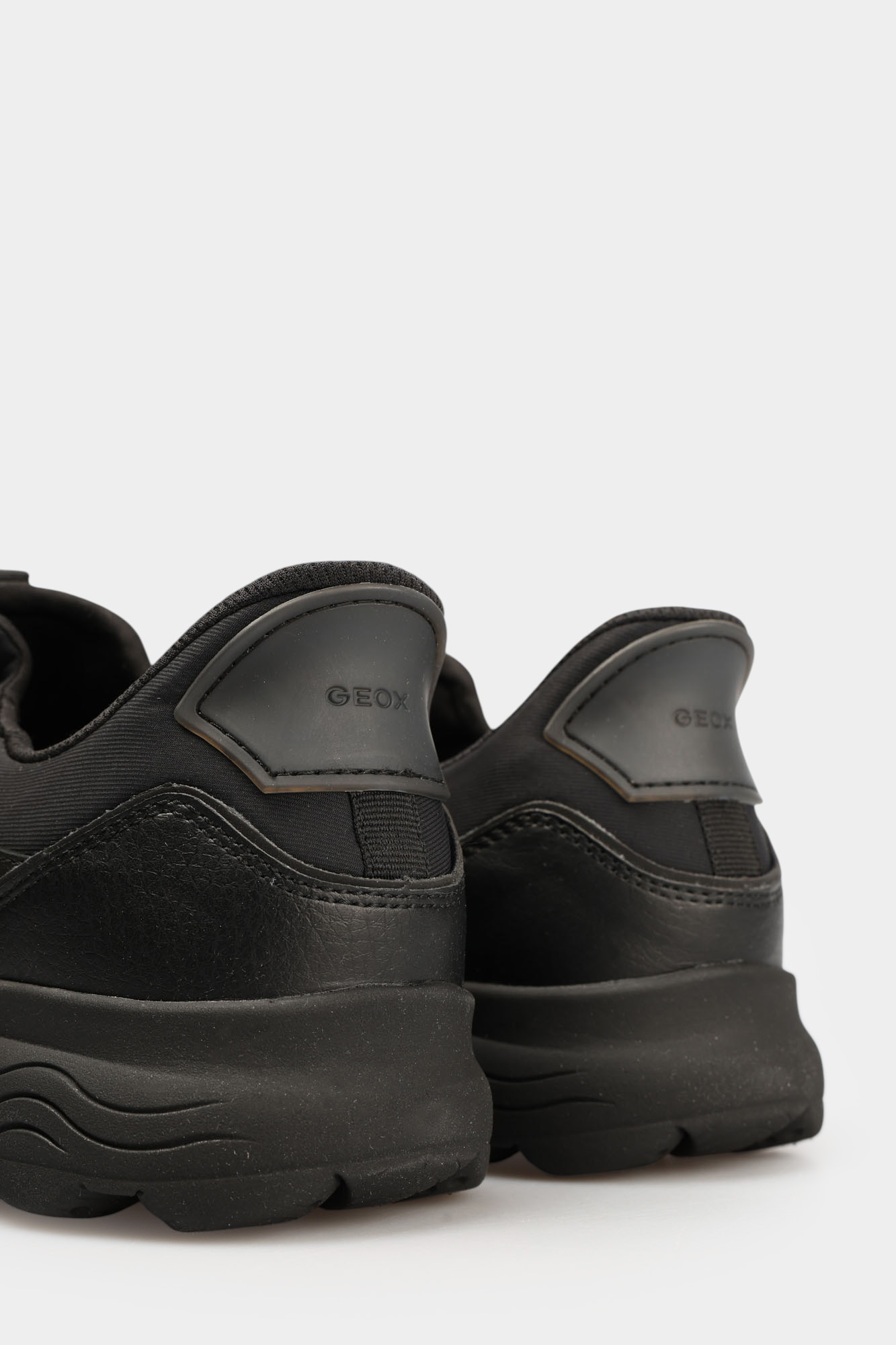 U56MPA08522C Кроссовки Geox Черный