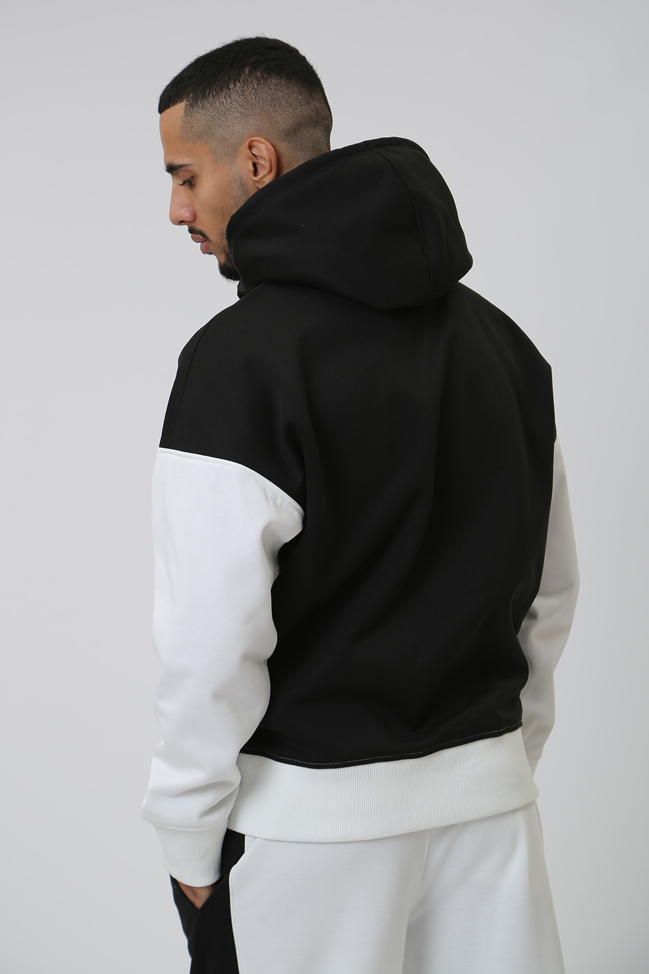 J30J324089 Худи Calvin Klein Jeans Белый