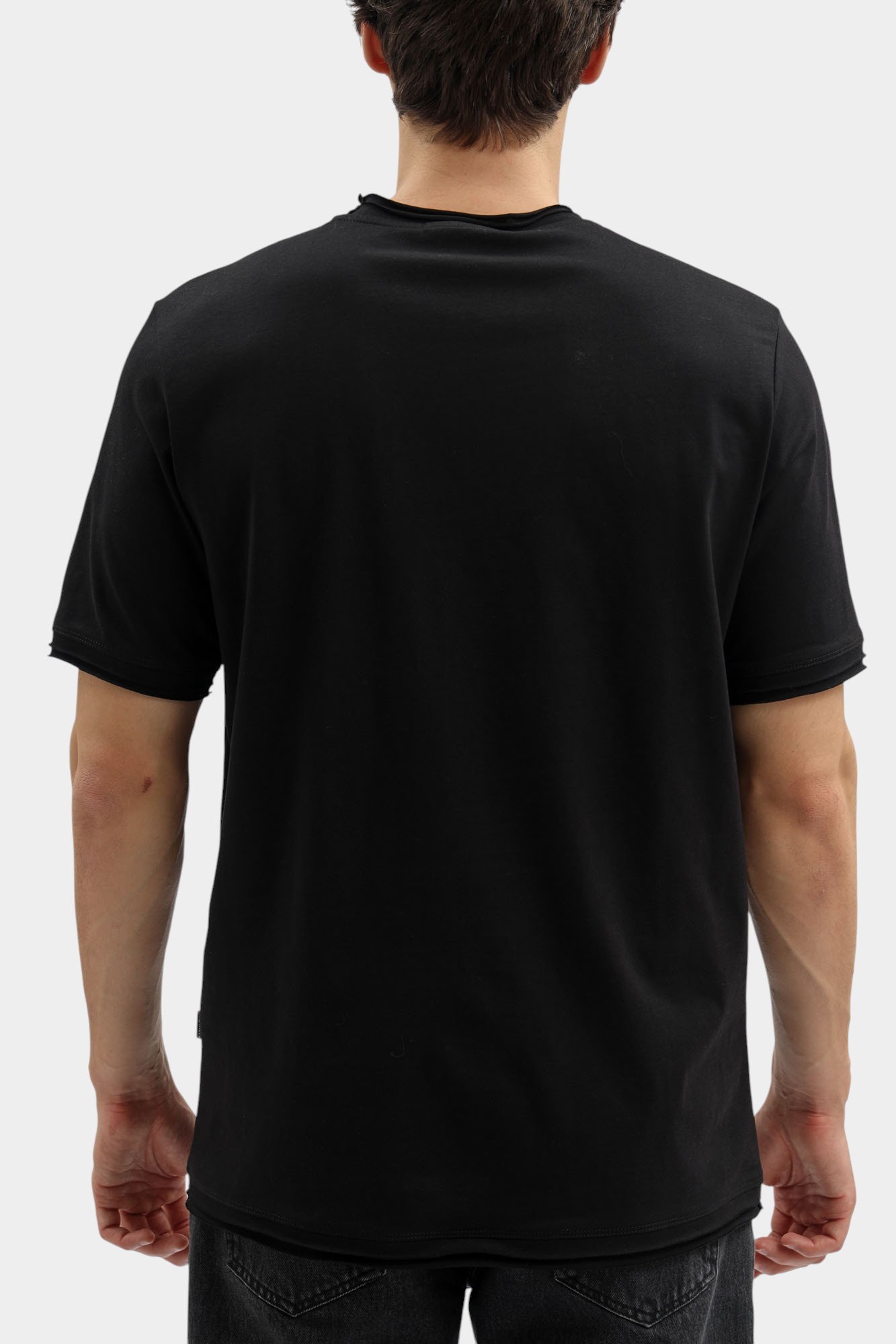 M-261-THT-22-0205 Футболка The Hills Черный