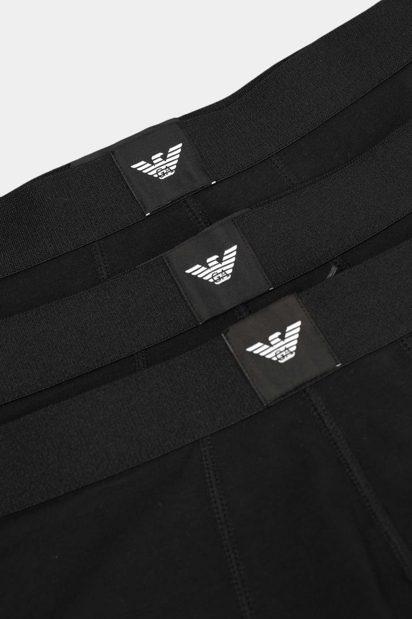 EM002205_AF14987_MC061_BLACK/BLACK/BLACK Трусы 3 шт Emporio Armani Черный