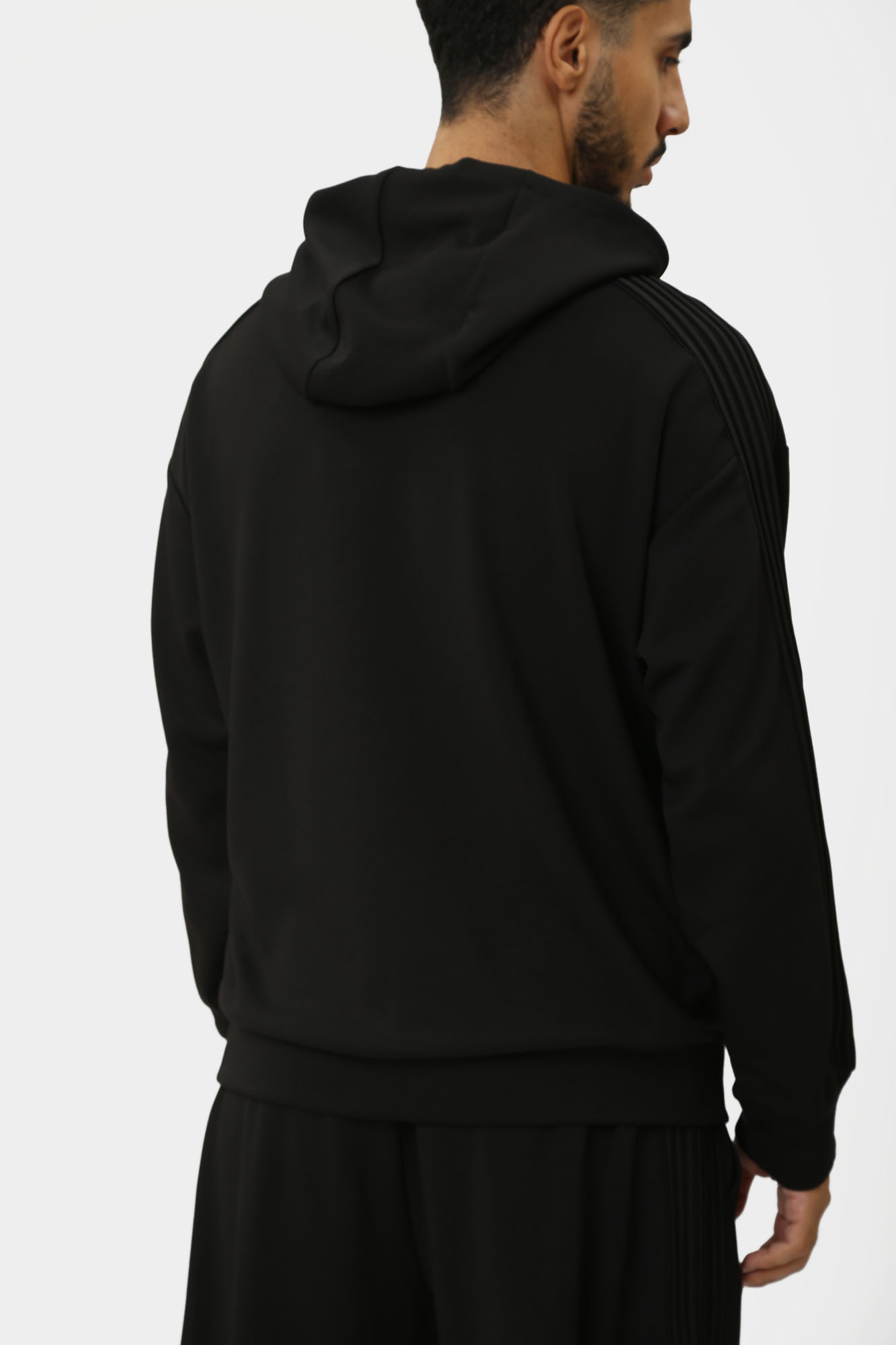 6DUM02_PJZKZ_1200 Худи EA7 Черный