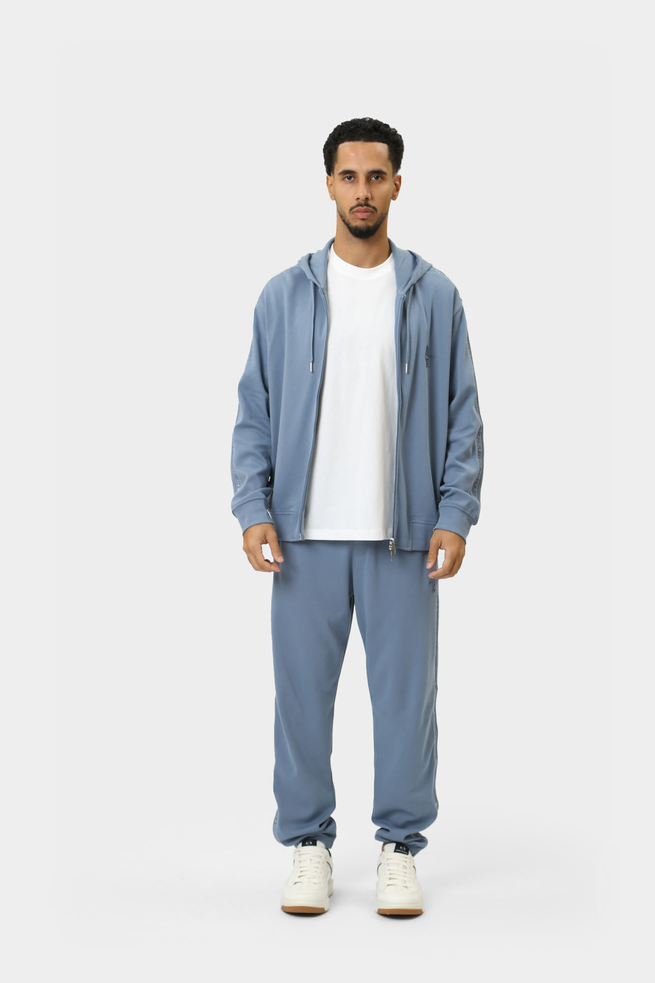 6DZMLC_ZJNNZ Толстовка Armani Exchange Голубой