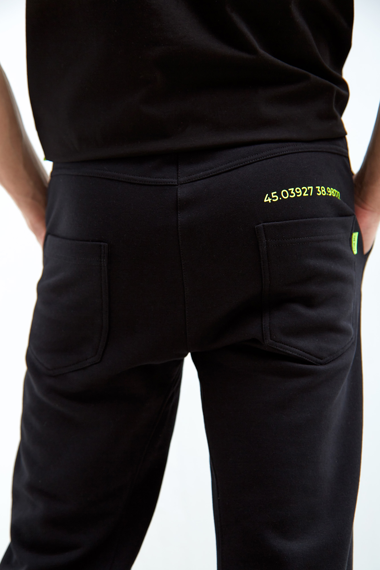 M-231-P-20-6109 Брюки спортивные The Hills Черный