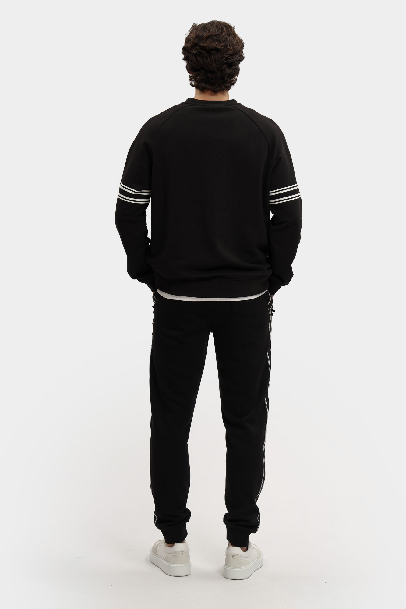 553910_705034 Брюки спортивные Karl Lagerfeld Черный