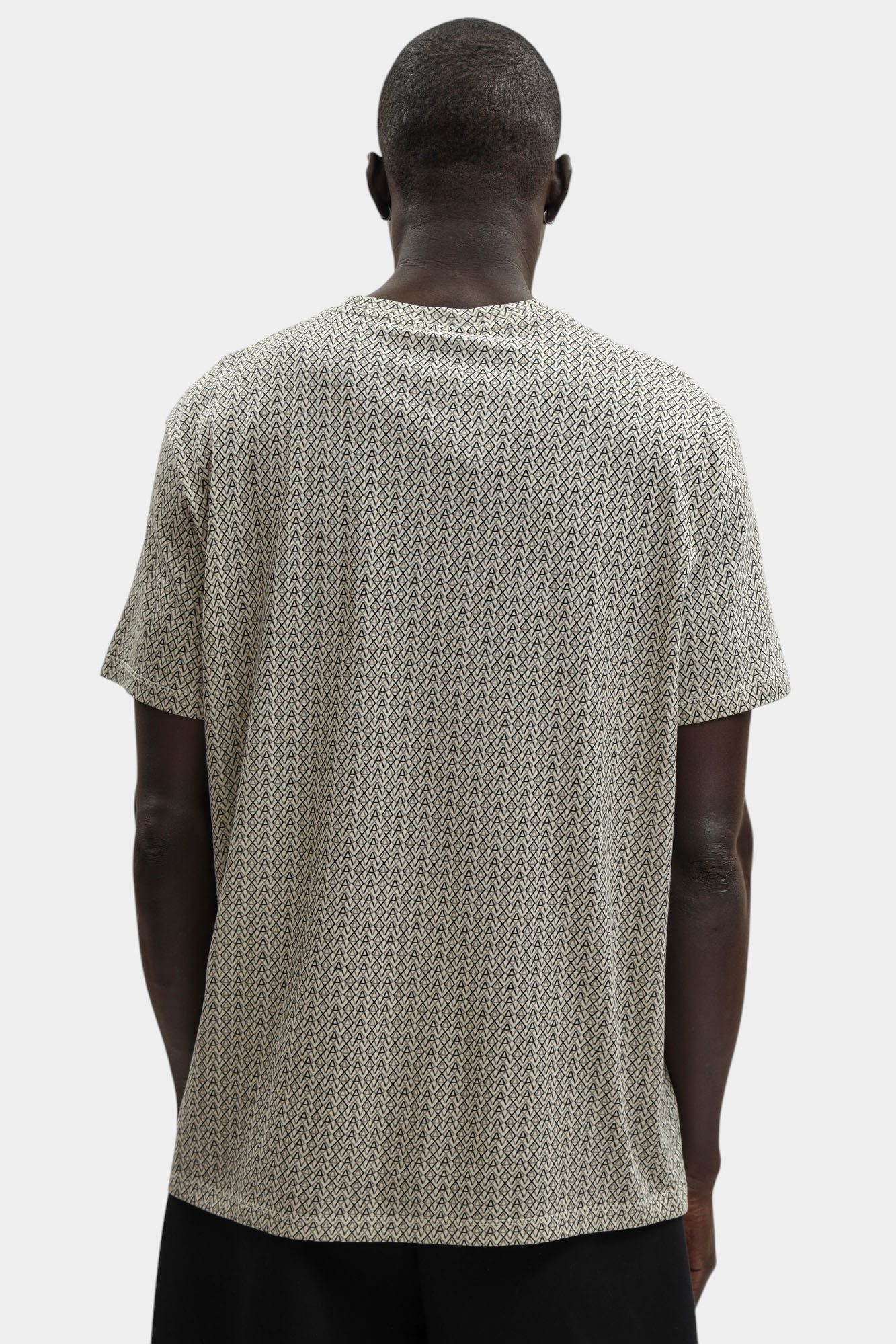 XM001798_AF10356 Футболка Armani Exchange Бежевый