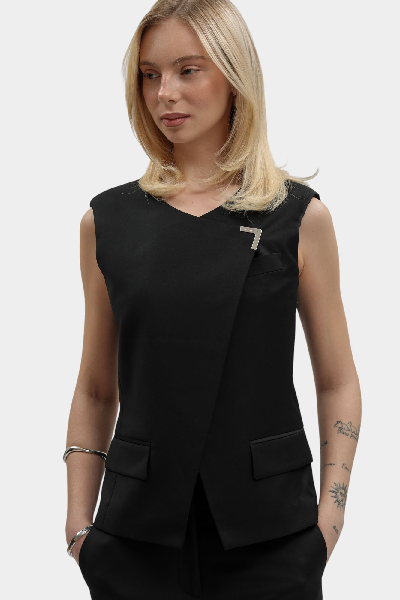 B1W14007 жилетка karl lagerfeld