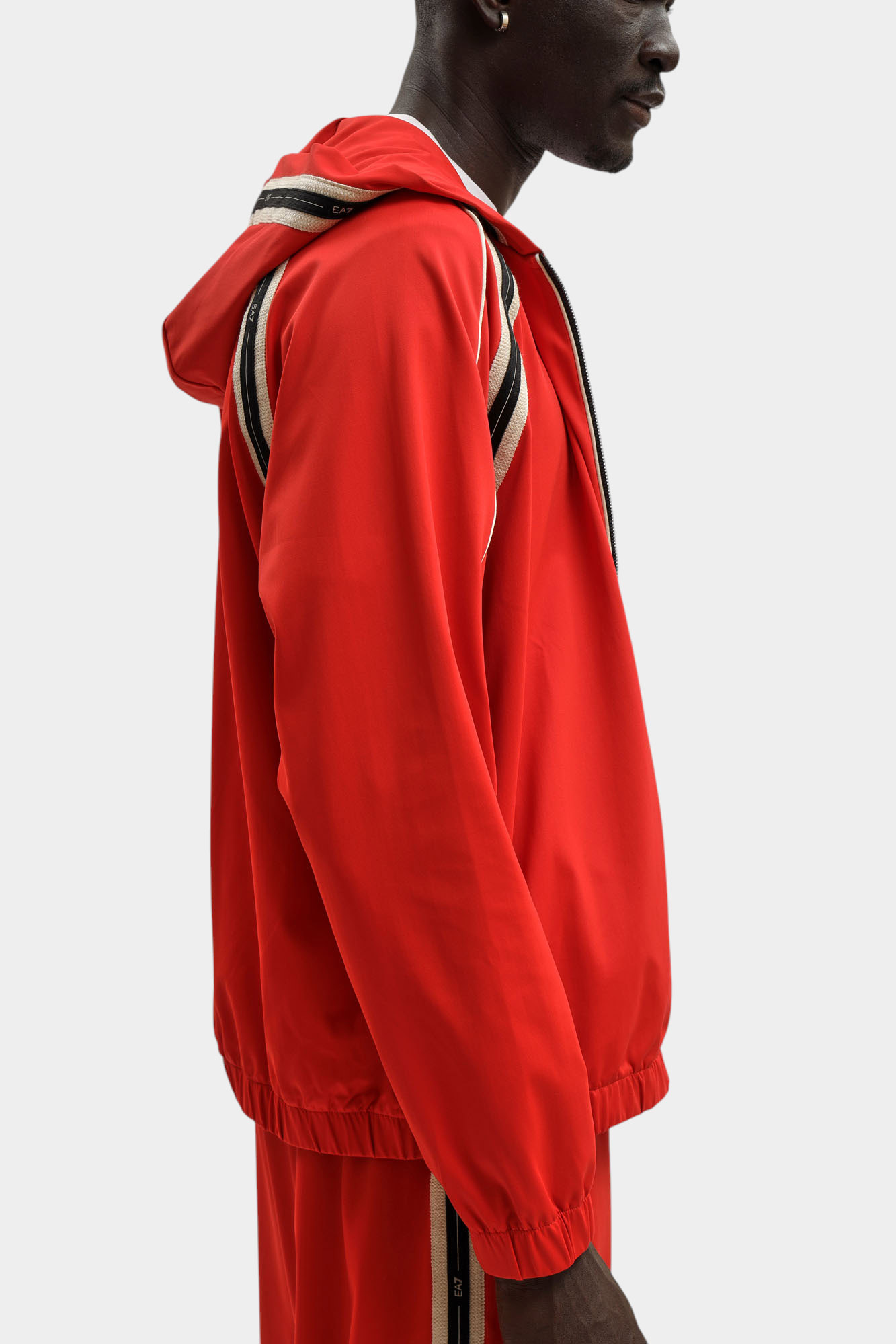 7M000958_AF17160 Толстовка EA7 Красный