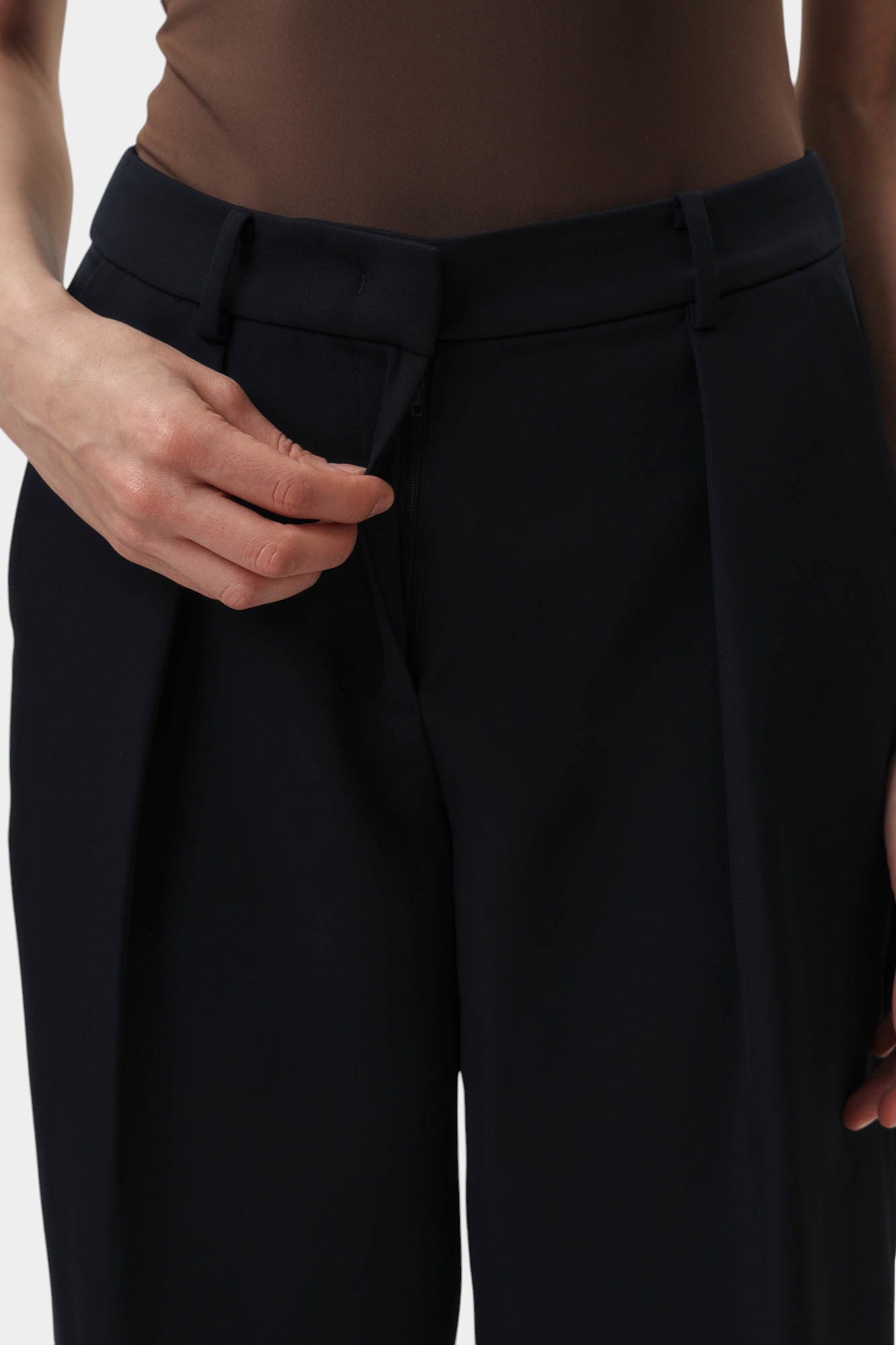 XW000449_AF12750 брюки armani exchange 