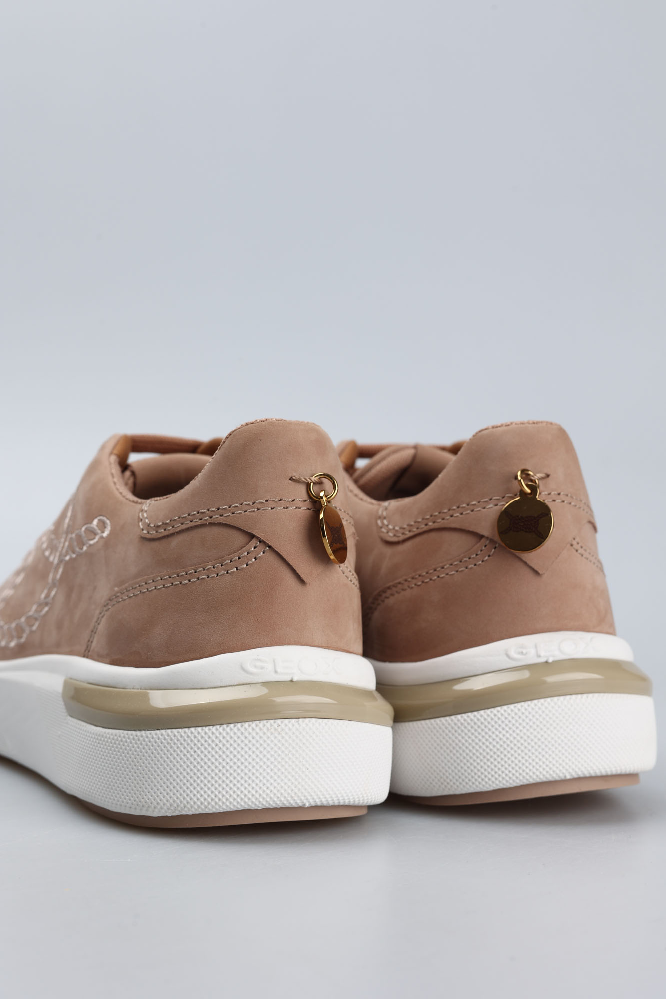 D45QFB00032C Кеды Geox Бежевый