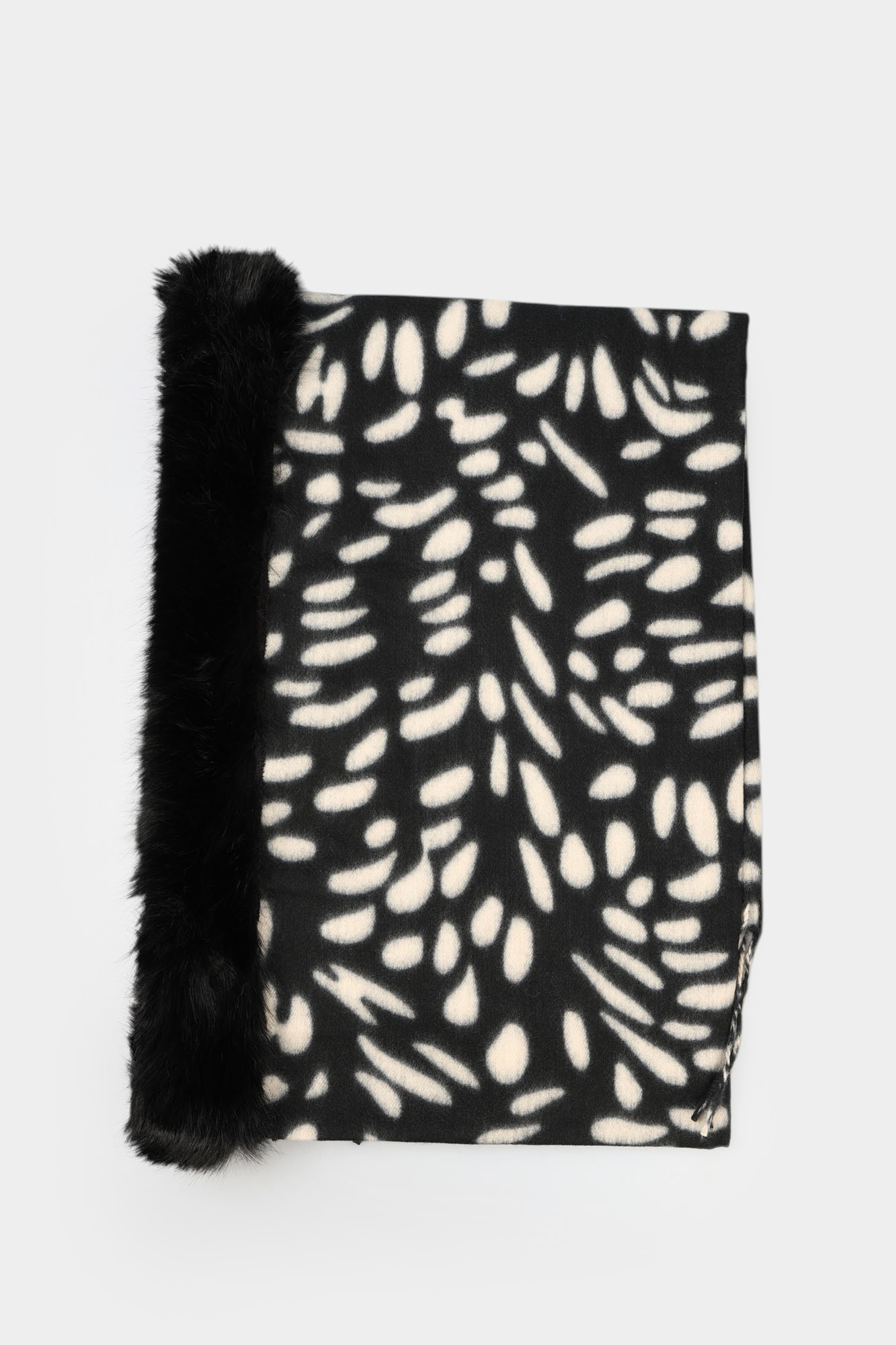 5299-023-52 Палантин Marc Cony Черный