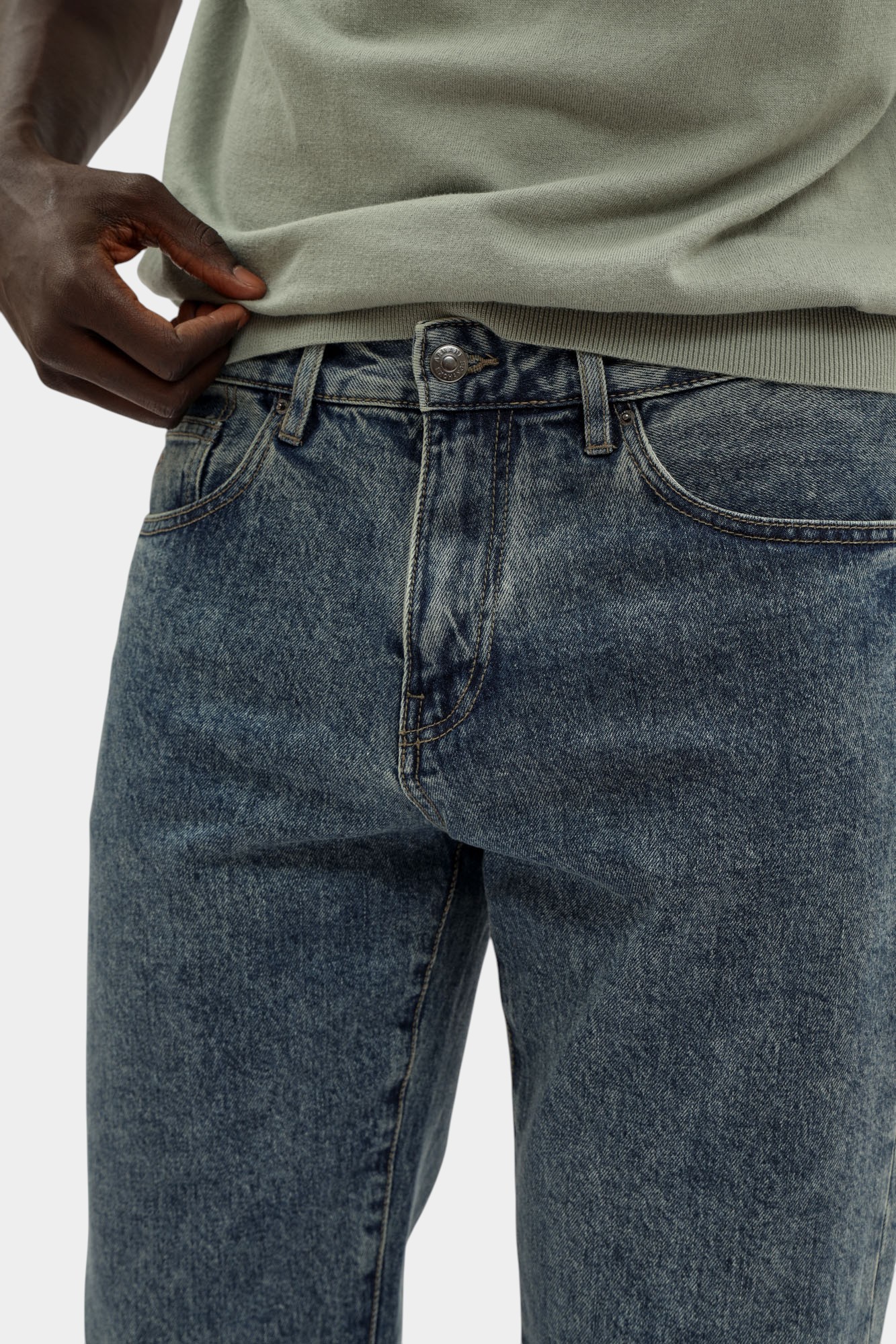 XM000049_AF14870 Джинсы Armani Exchange Голубой