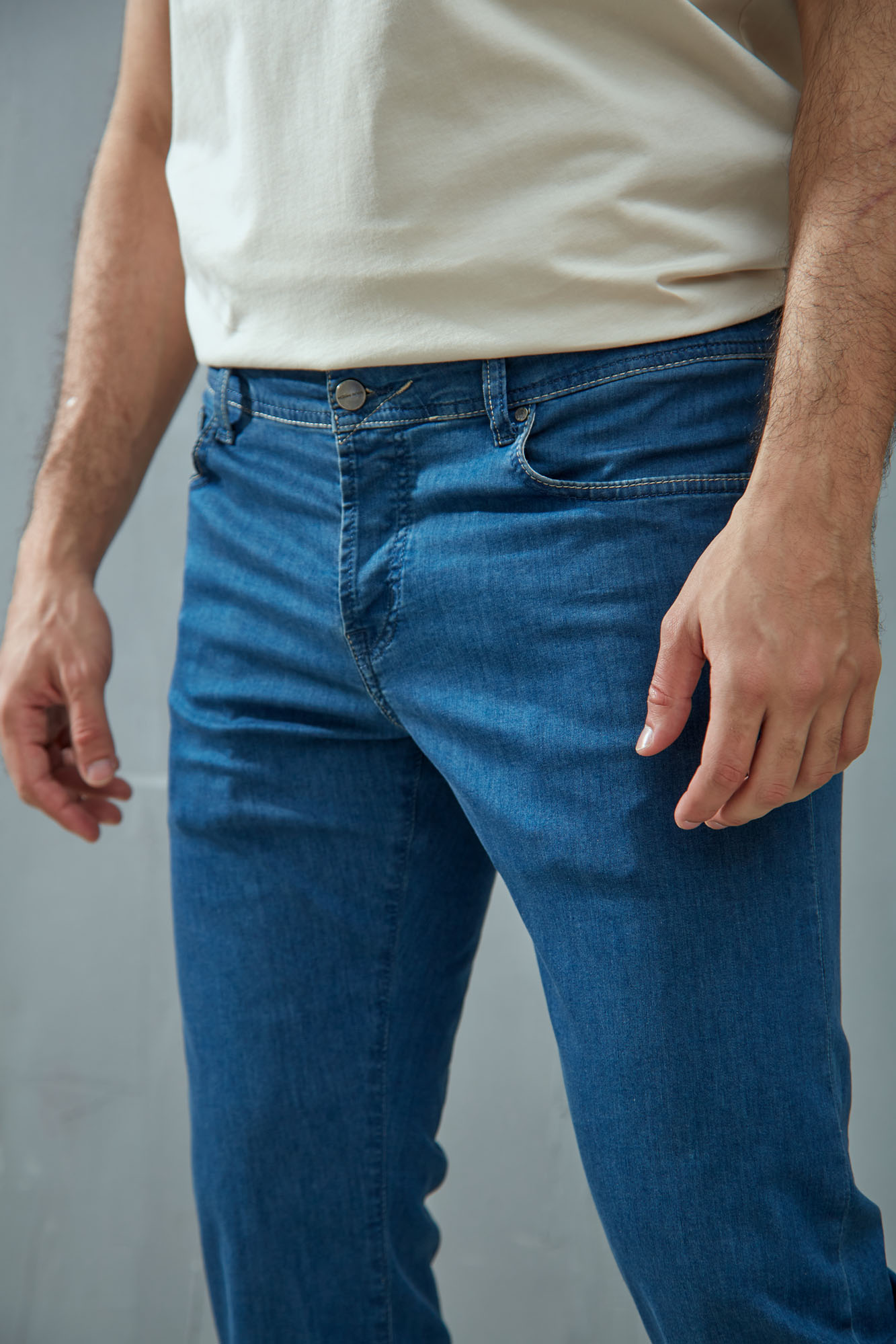 VM-OMA-33-019 Джинсы REGULAR TAPER  Van Mich Голубой