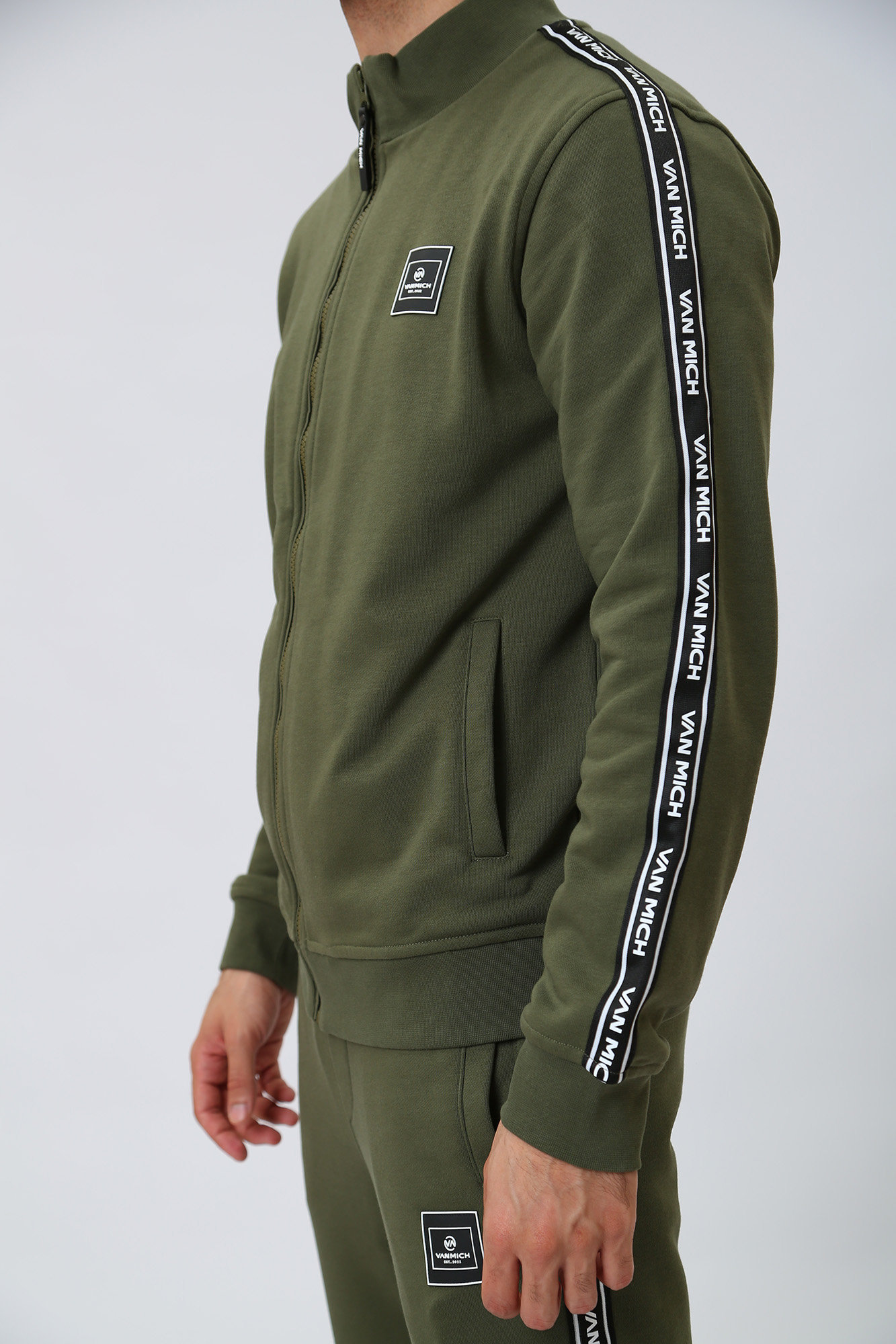 VM-231-20-018 Толстовка на молнии Van Mich Хаки