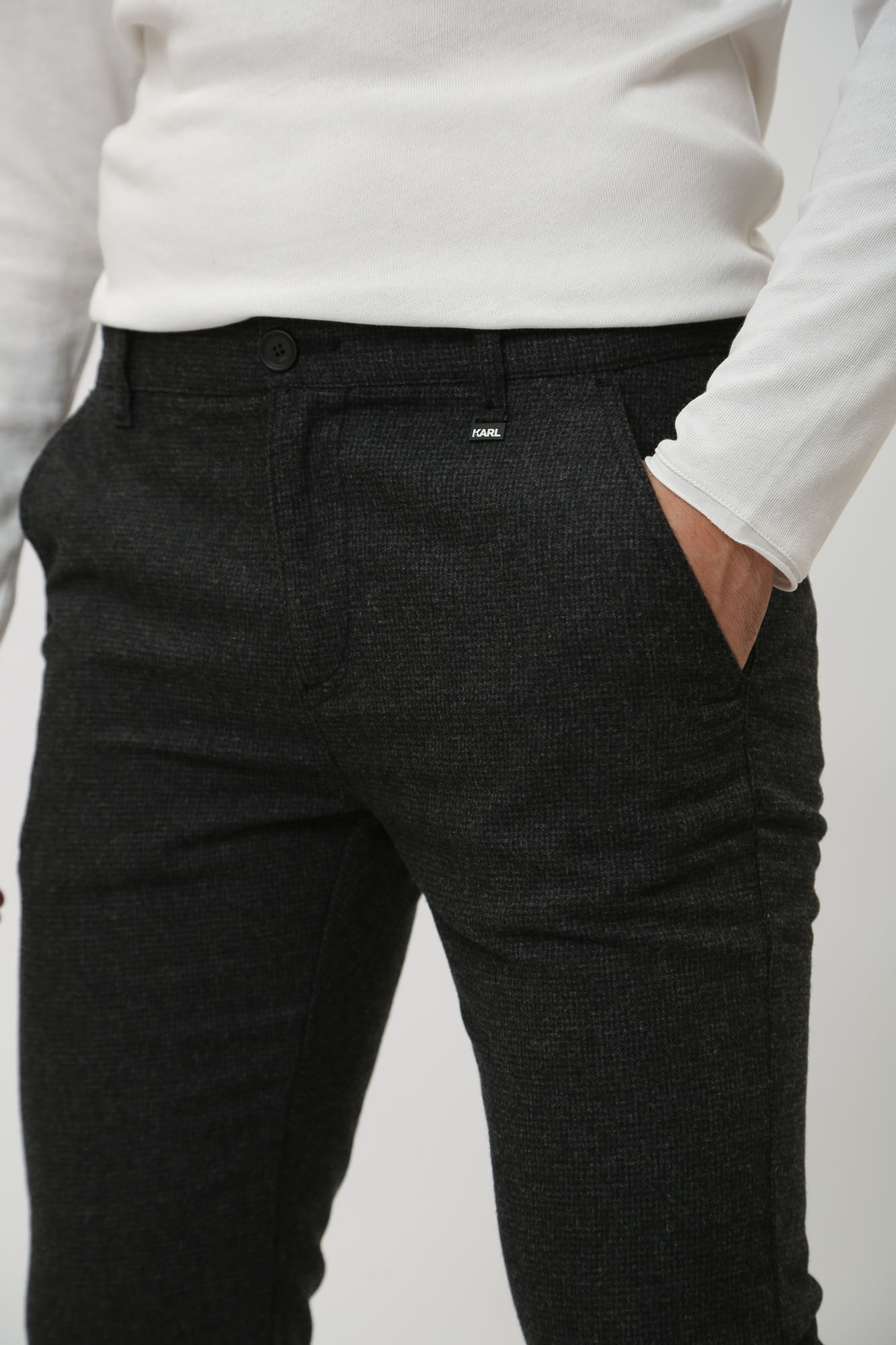 534805_255835 Брюки чиносы Karl Lagerfeld Черный