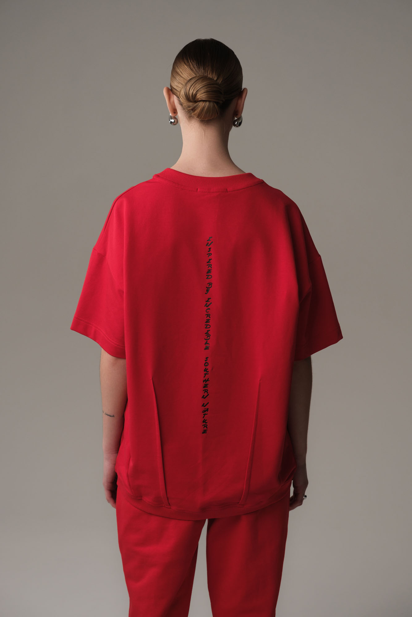 W-251-P-11-0046 футболка the hills 