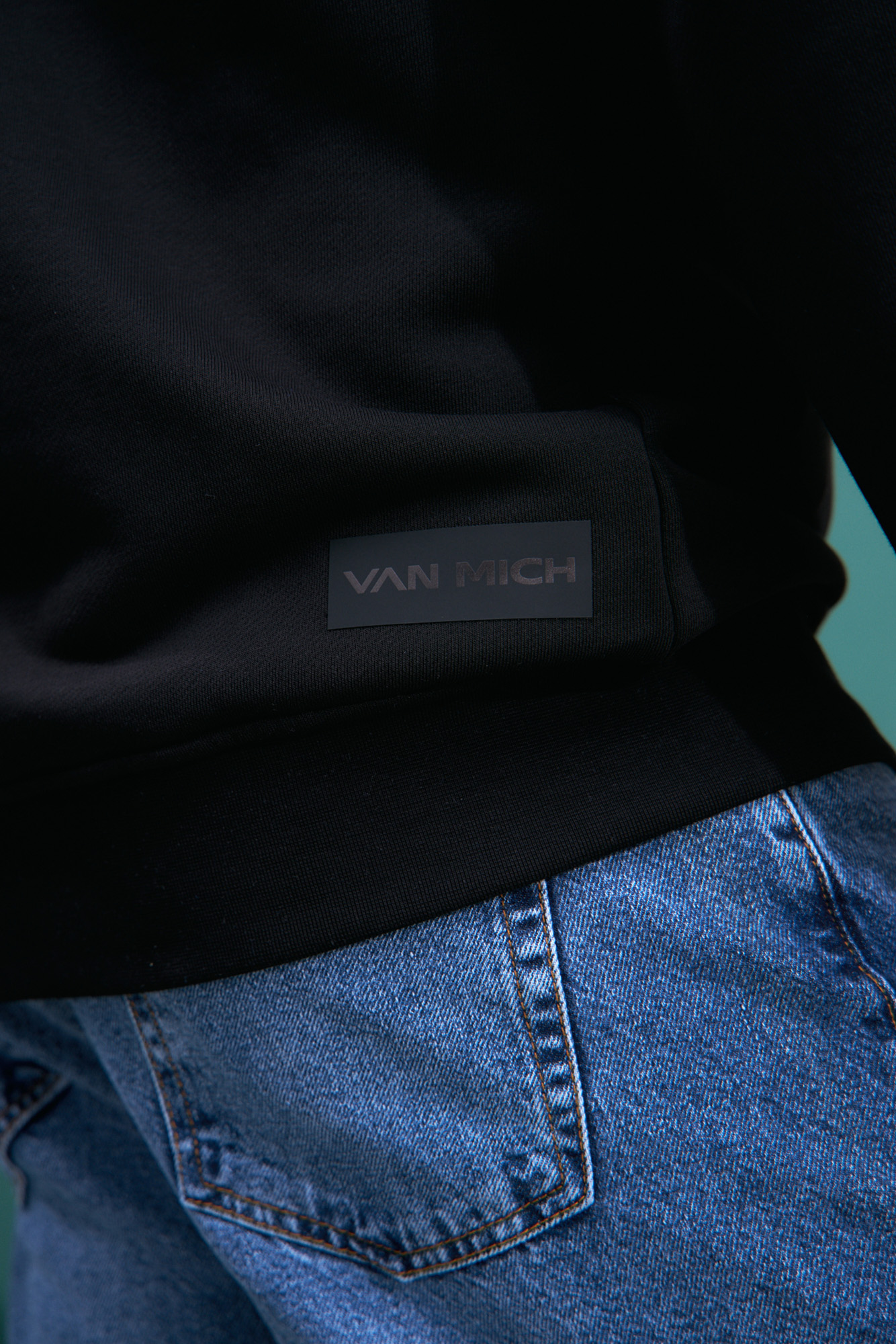 VM-232-20-121 Свитшот Van Mich Черный