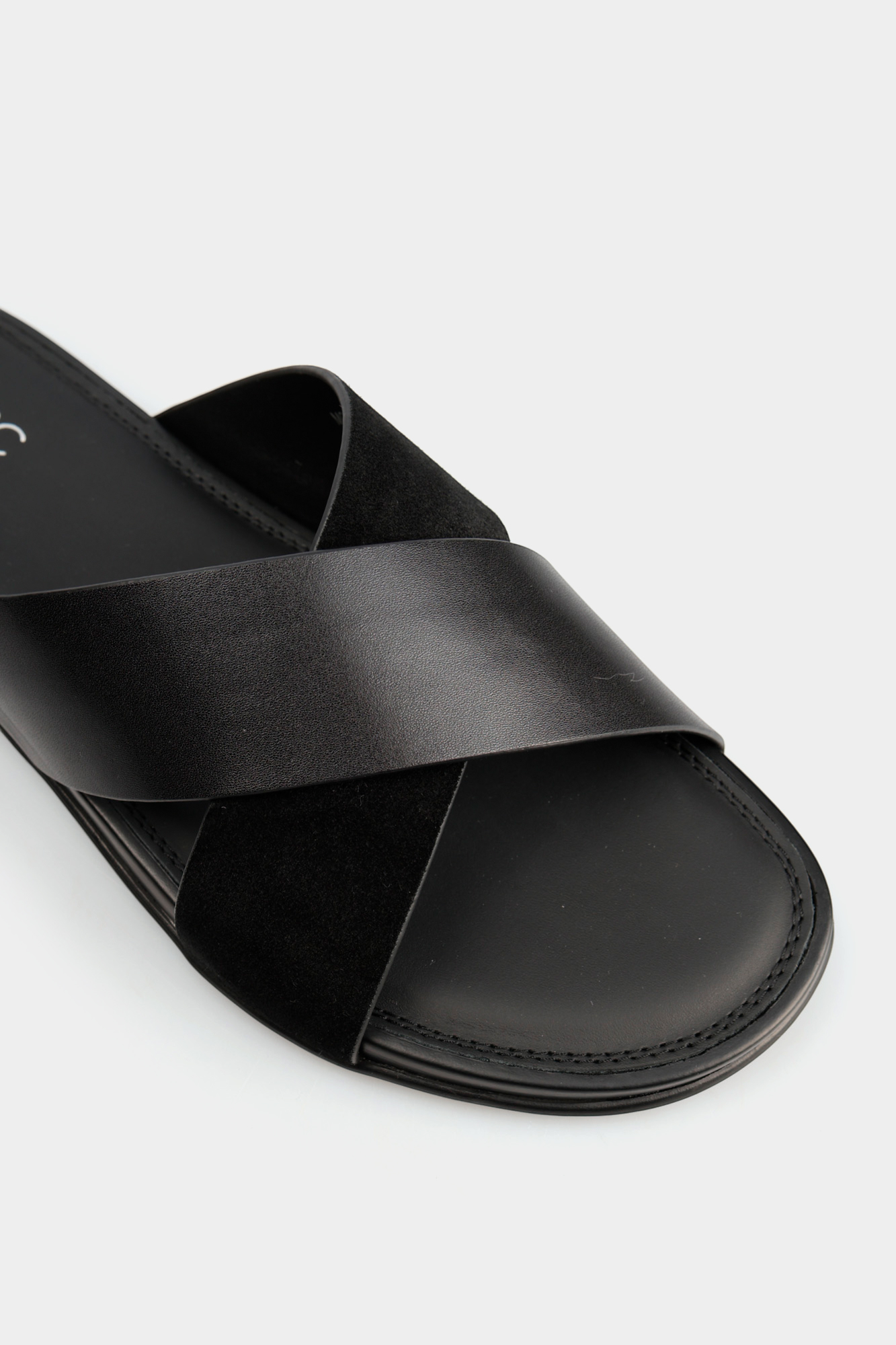 МС-261-A-23 Шлепки Marc Cony Черный