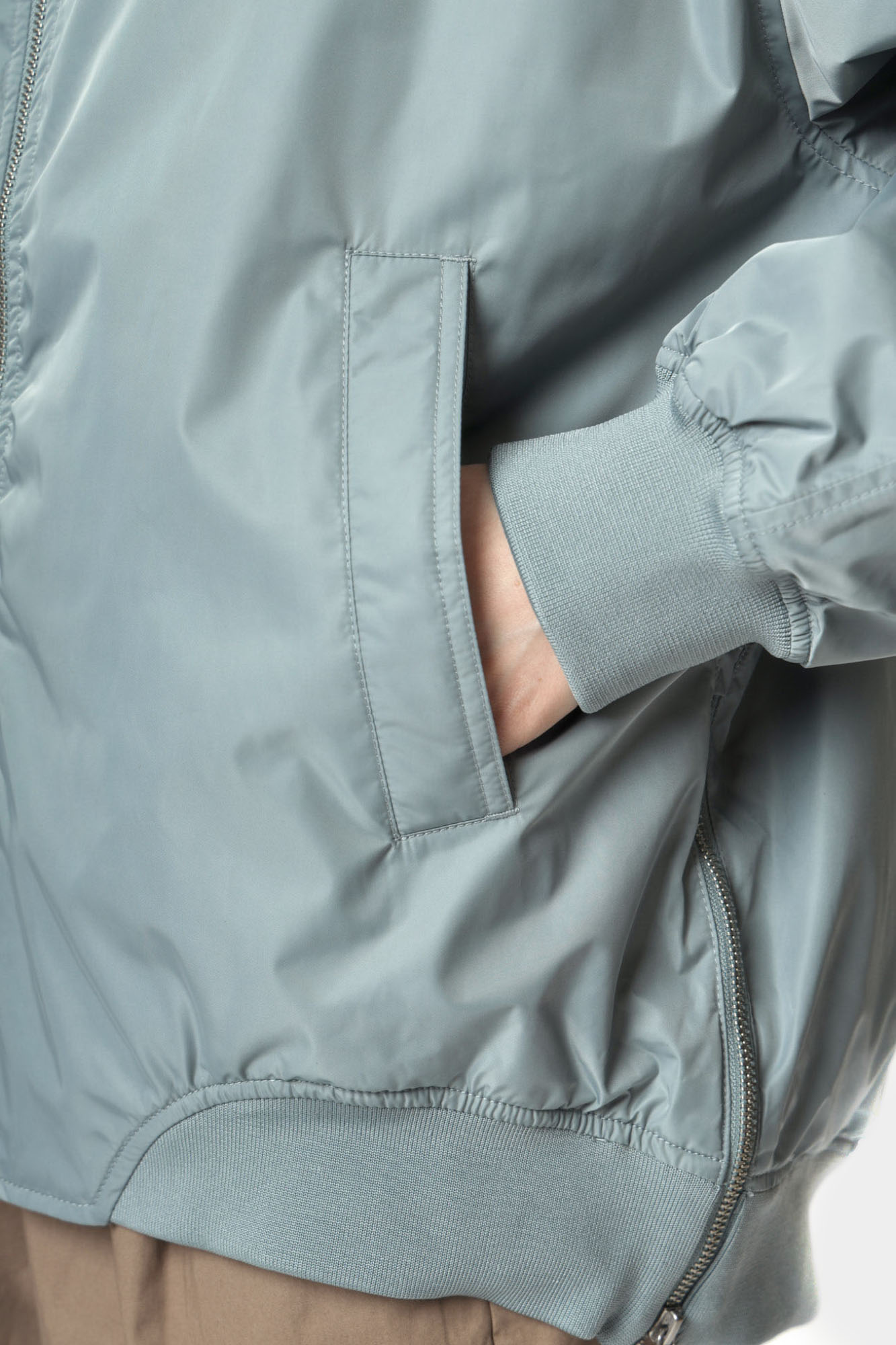 J20J224702 бомбер calvin klein jeans 