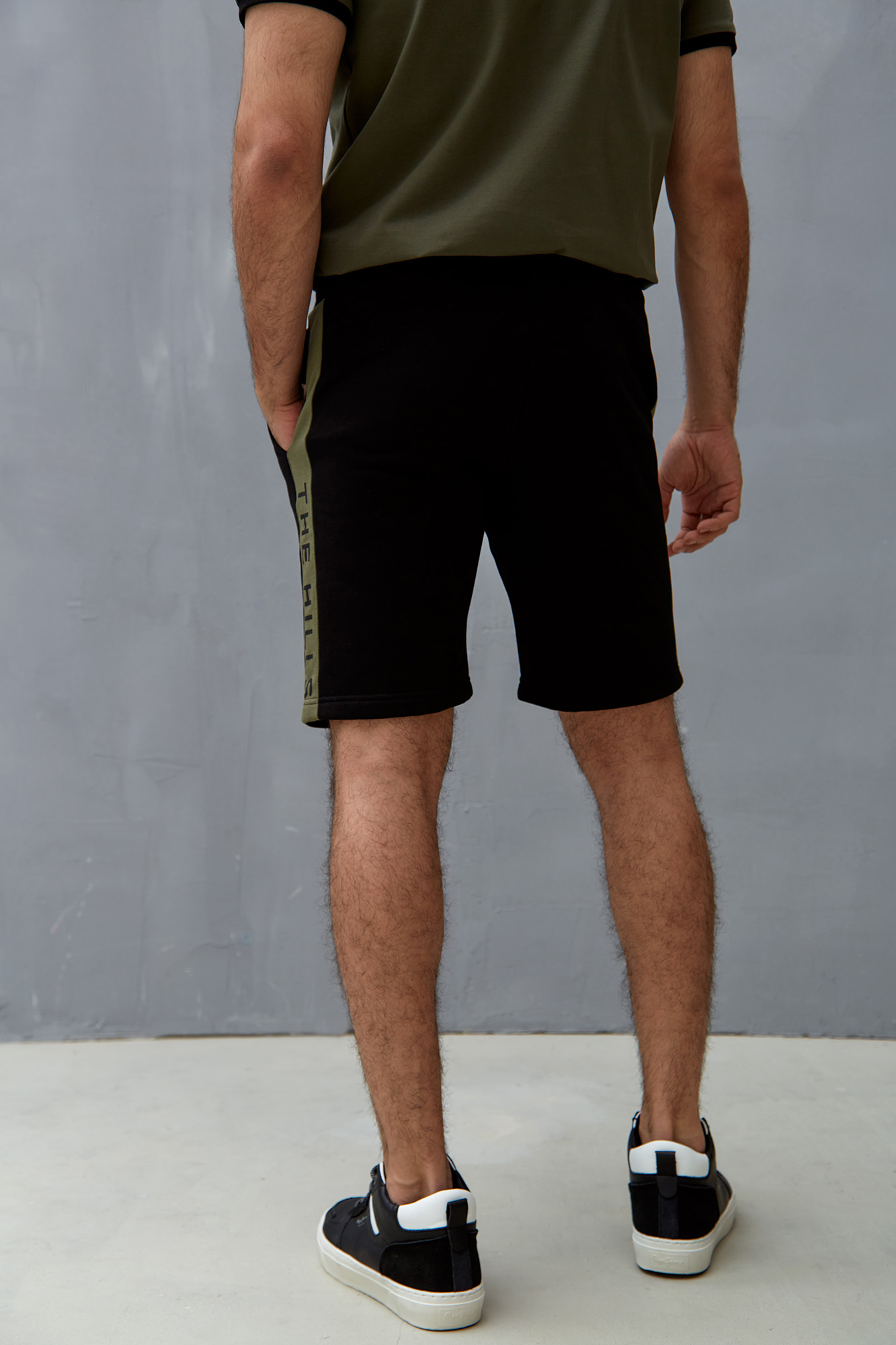 M-231-P-20-0008 Шорты спортивные The Hills Черный