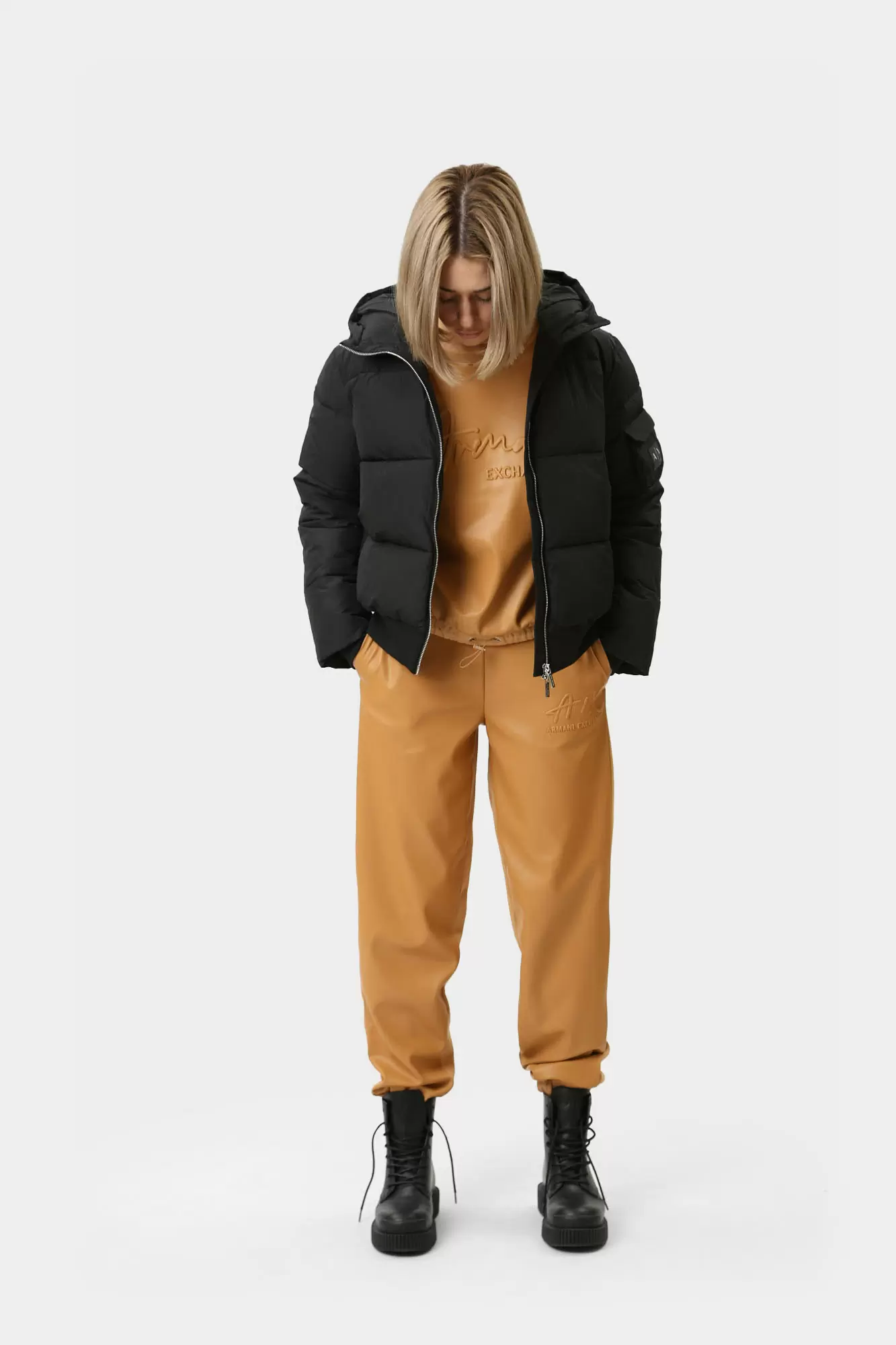 XW000033_AF10248 куртка пуховая armani exchange 