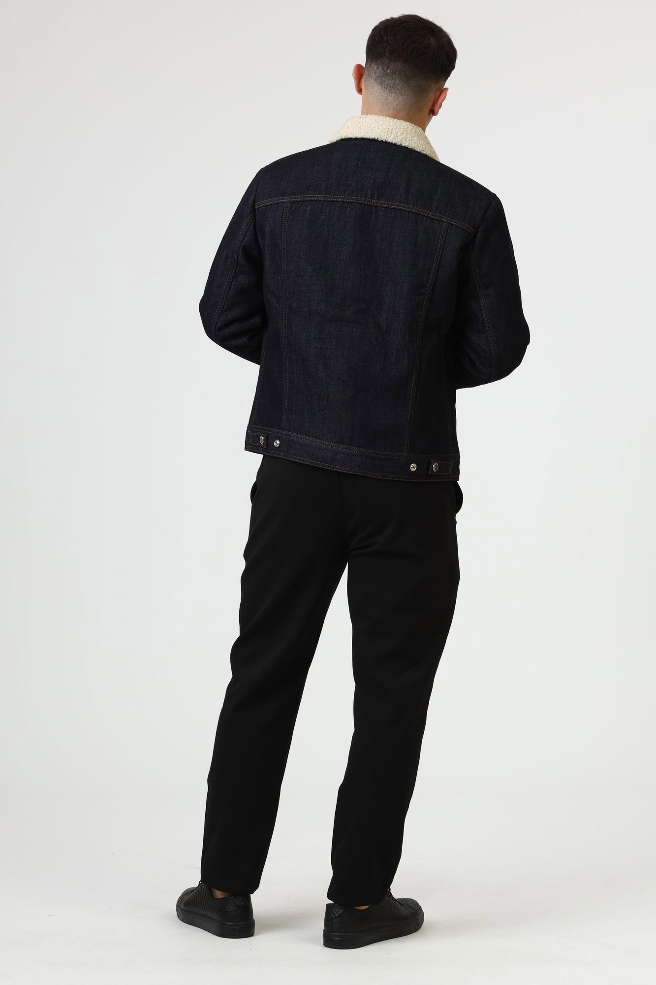 6GZBG7_Z1GKZ Куртка джинсовая Armani Exchange Синий