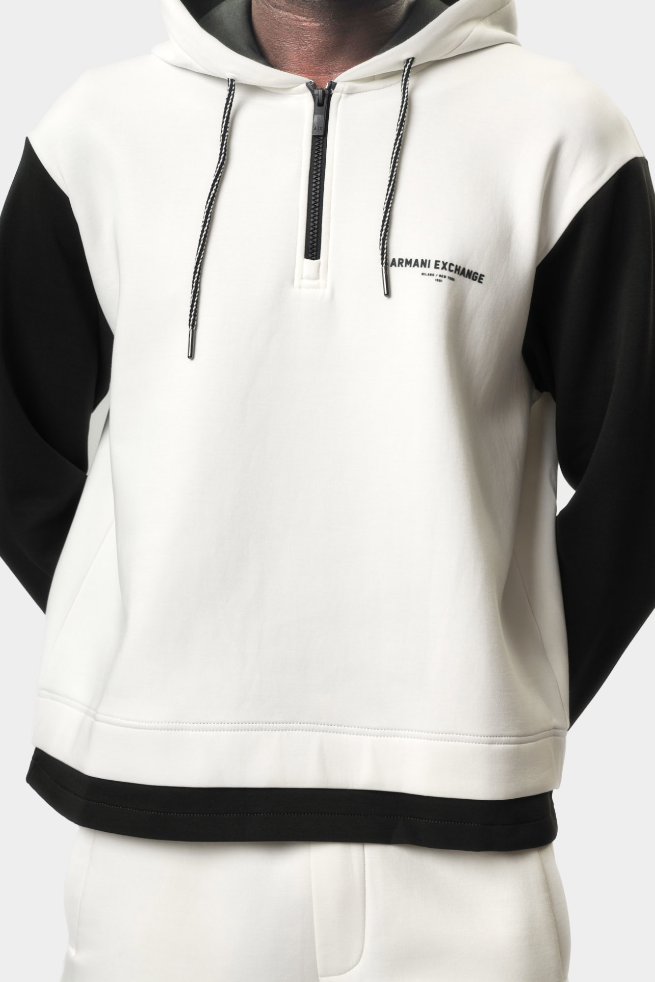 XM000291_AF10818 Худи Armani Exchange Белый