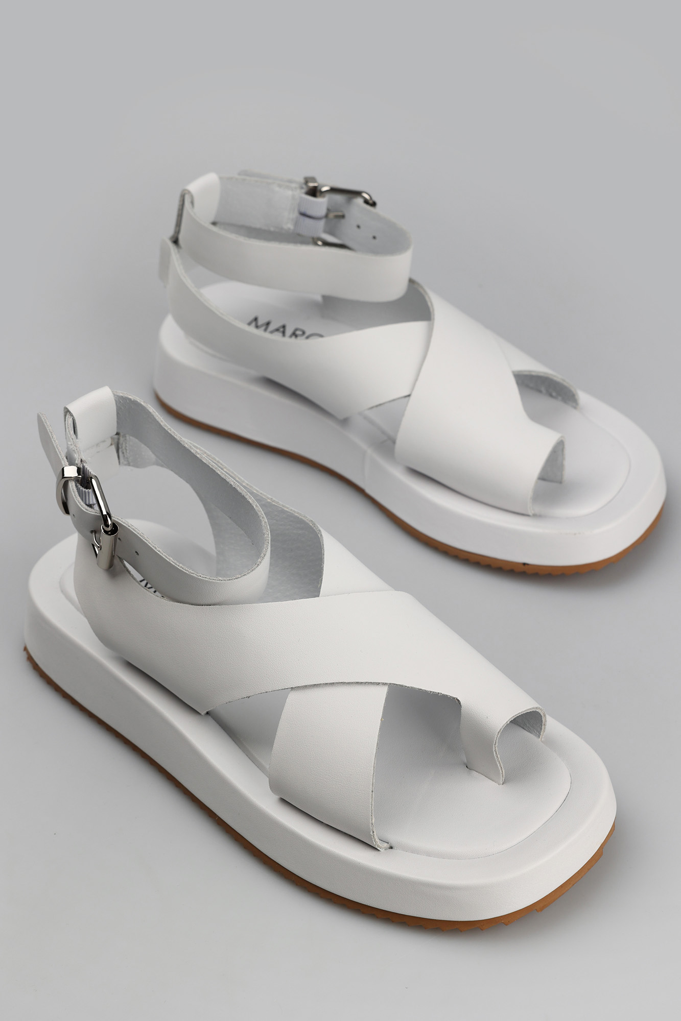 MC961 Сандалии Marc Cony Белый