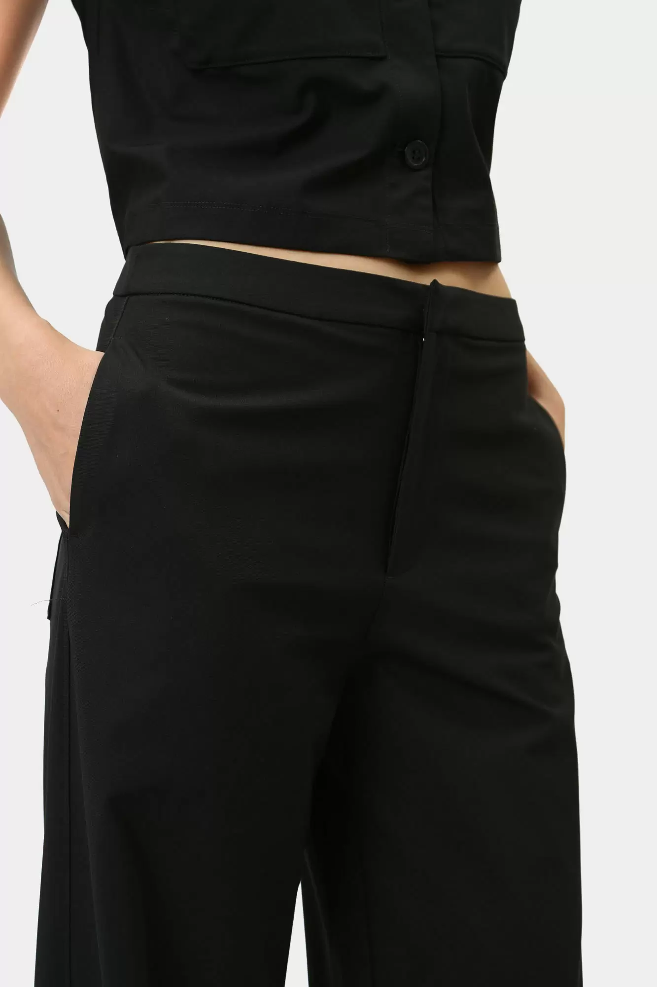 J20J223595 брюки calvin klein jeans 