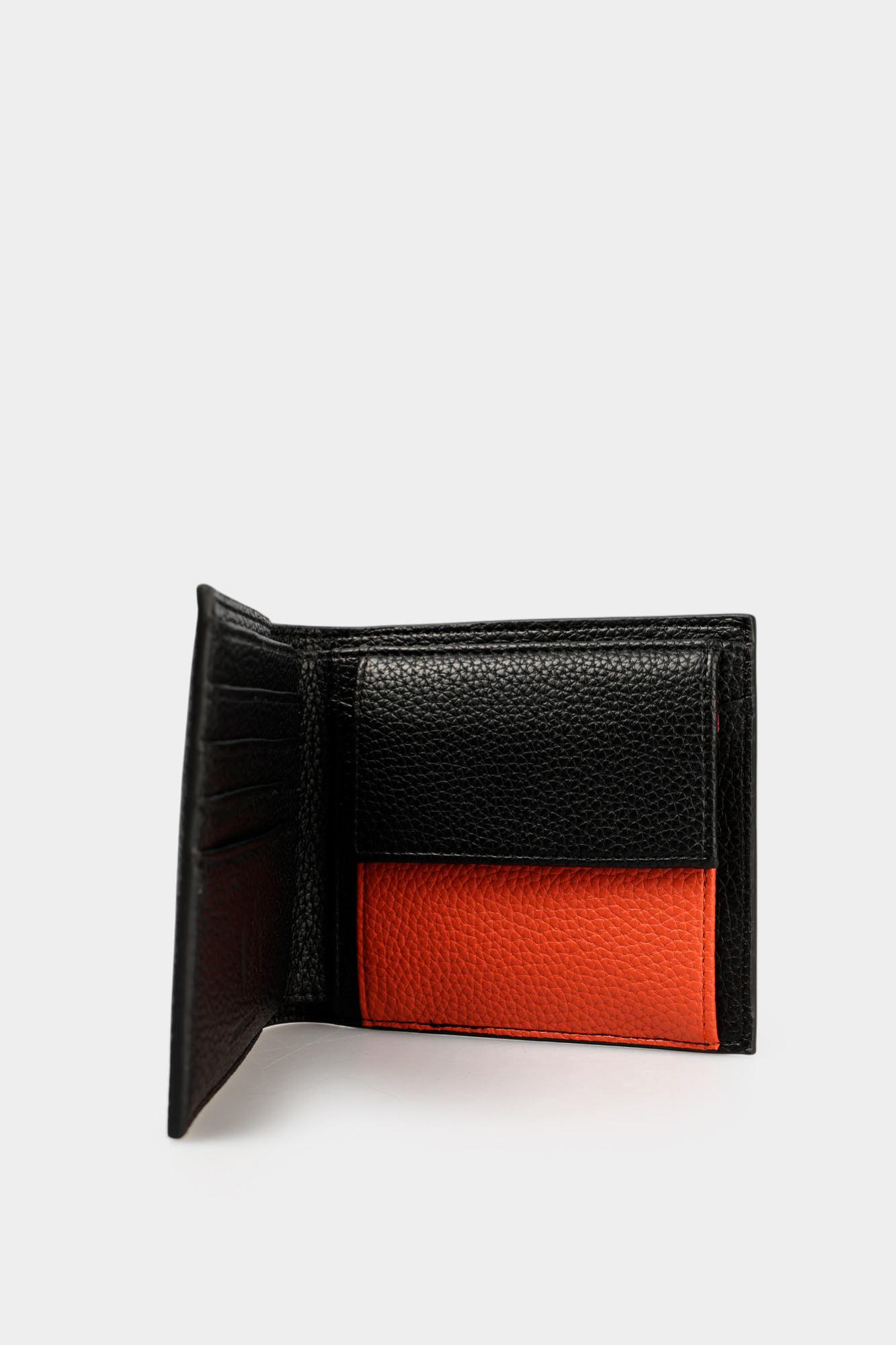 XM000167_AF19929 Кошелек Armani Exchange Черный