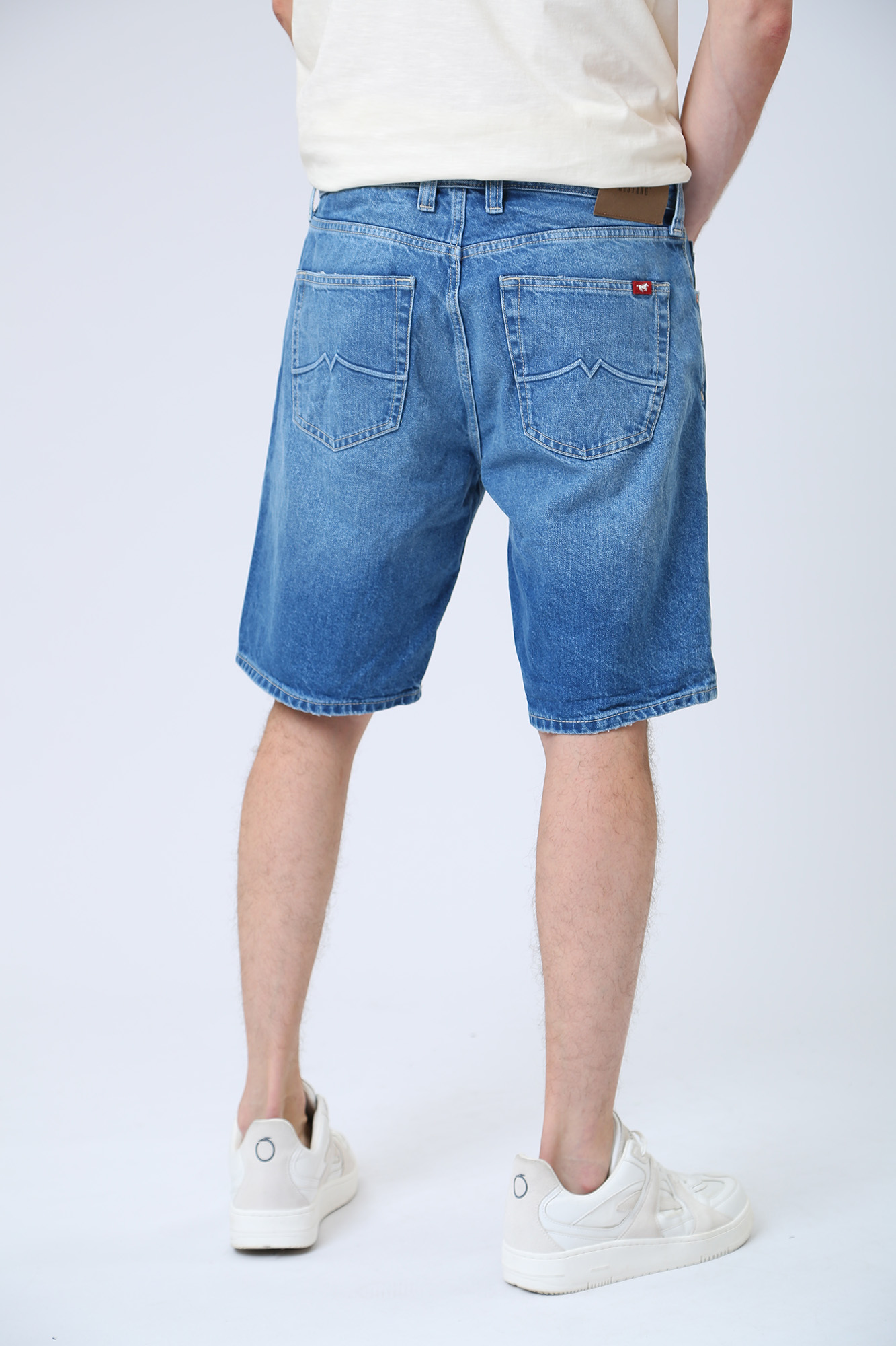 1013937-5000 Шорты джинсовые Mustang Синий