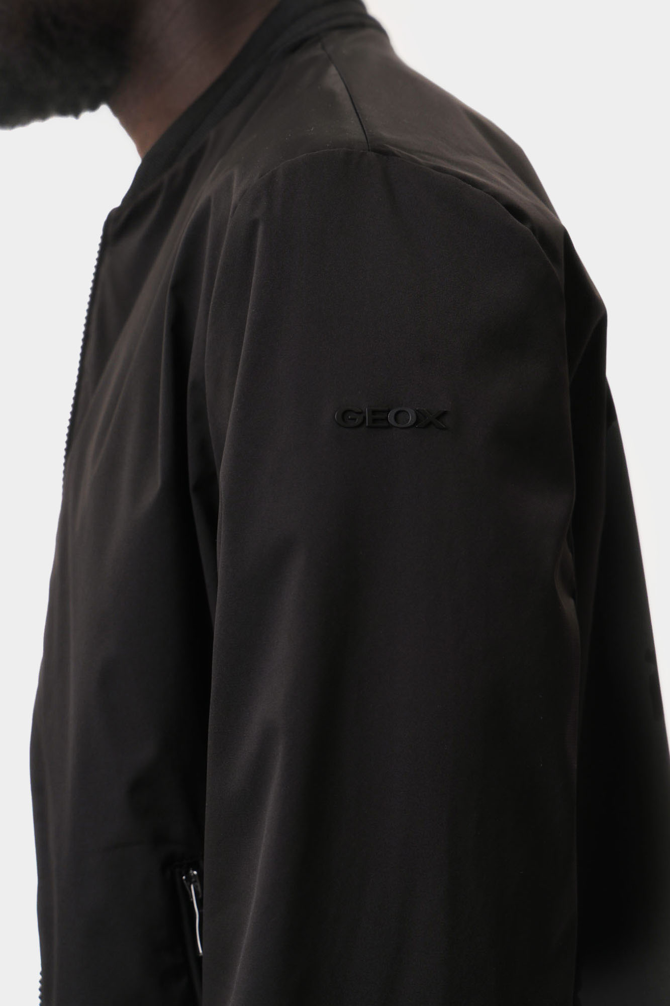 M5520ZT3220F Бомбер Geox Черный