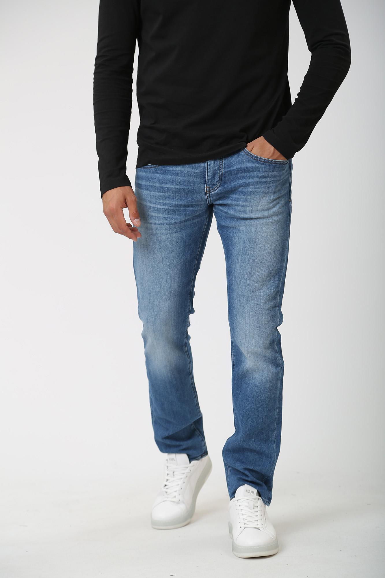 6RZJ13_Z1TTZ Брюки джинсовые Armani Exchange Синий