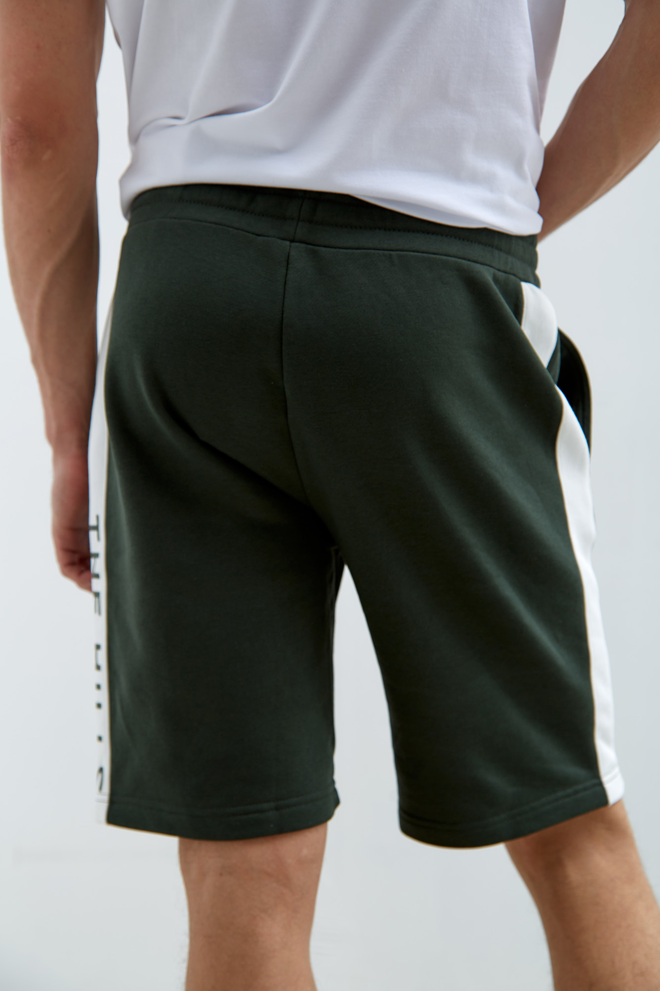 M-231-P-20-0008 Шорты спортивные The Hills Хаки